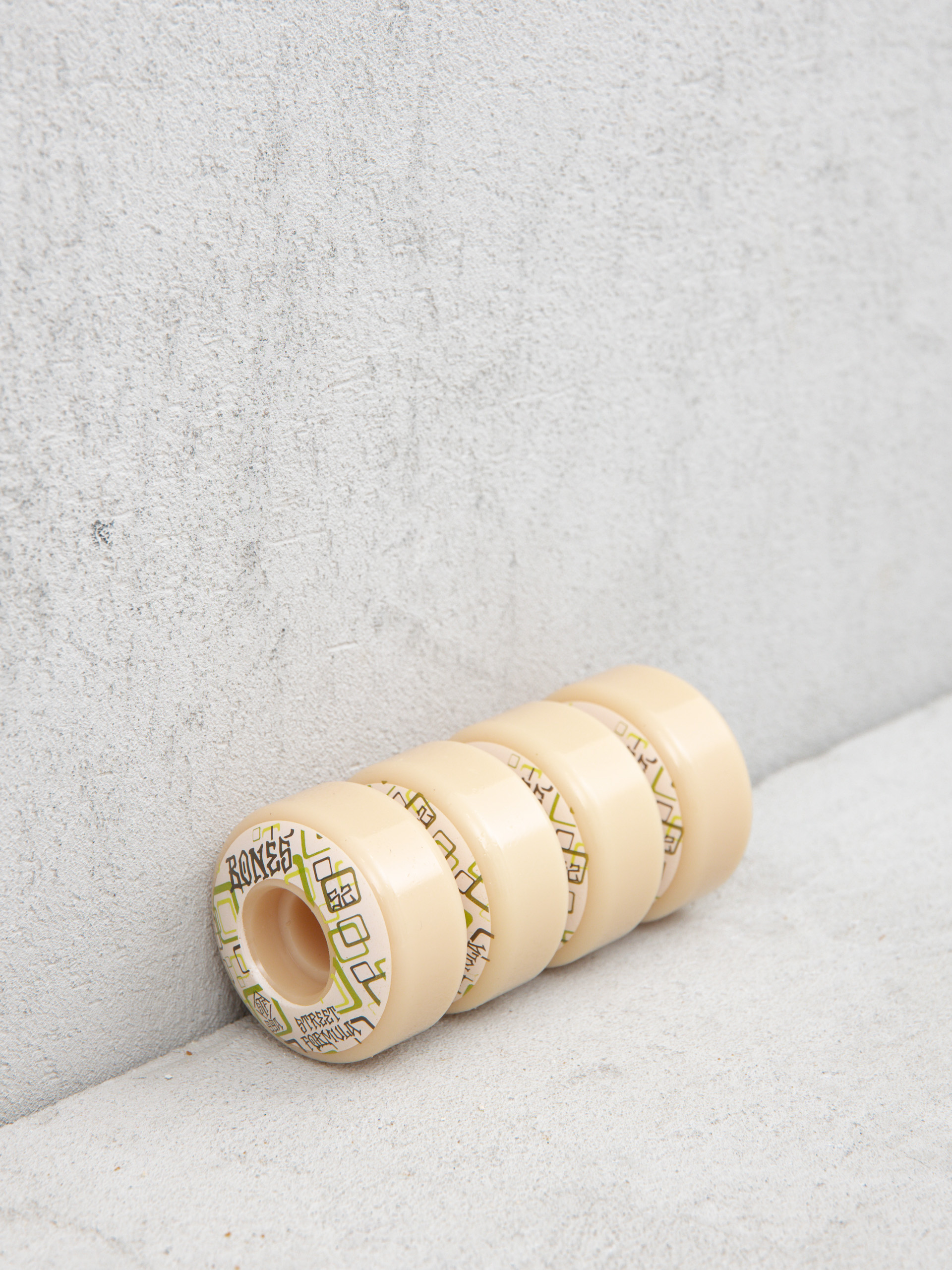 Bones Retros V3 Slims STF 99A Wheels (white)