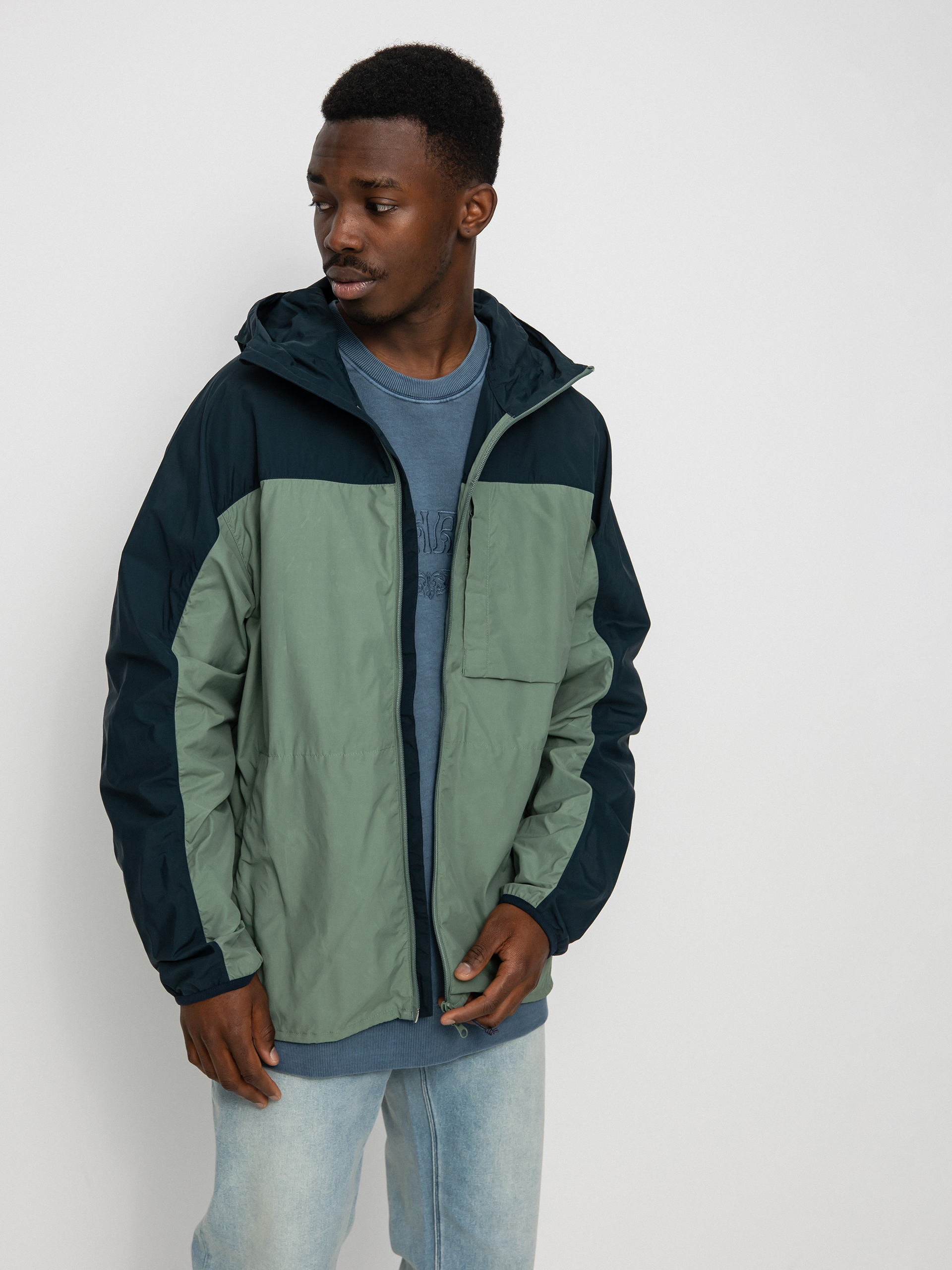 Fjallraven High Coast Wind Jacket - green (patina green/navy)