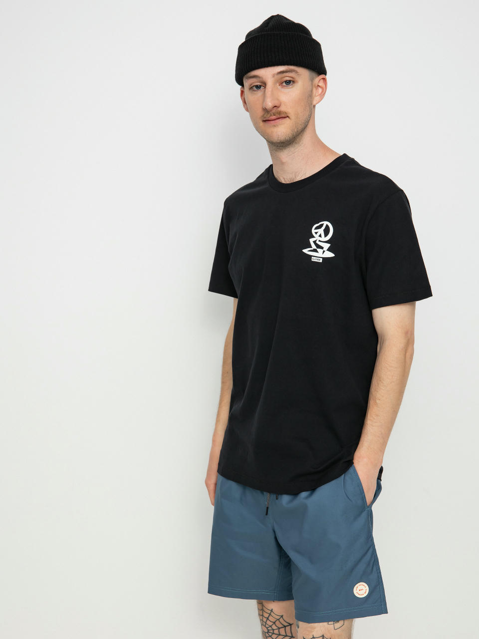 Globe Peace Man T-shirt (black)