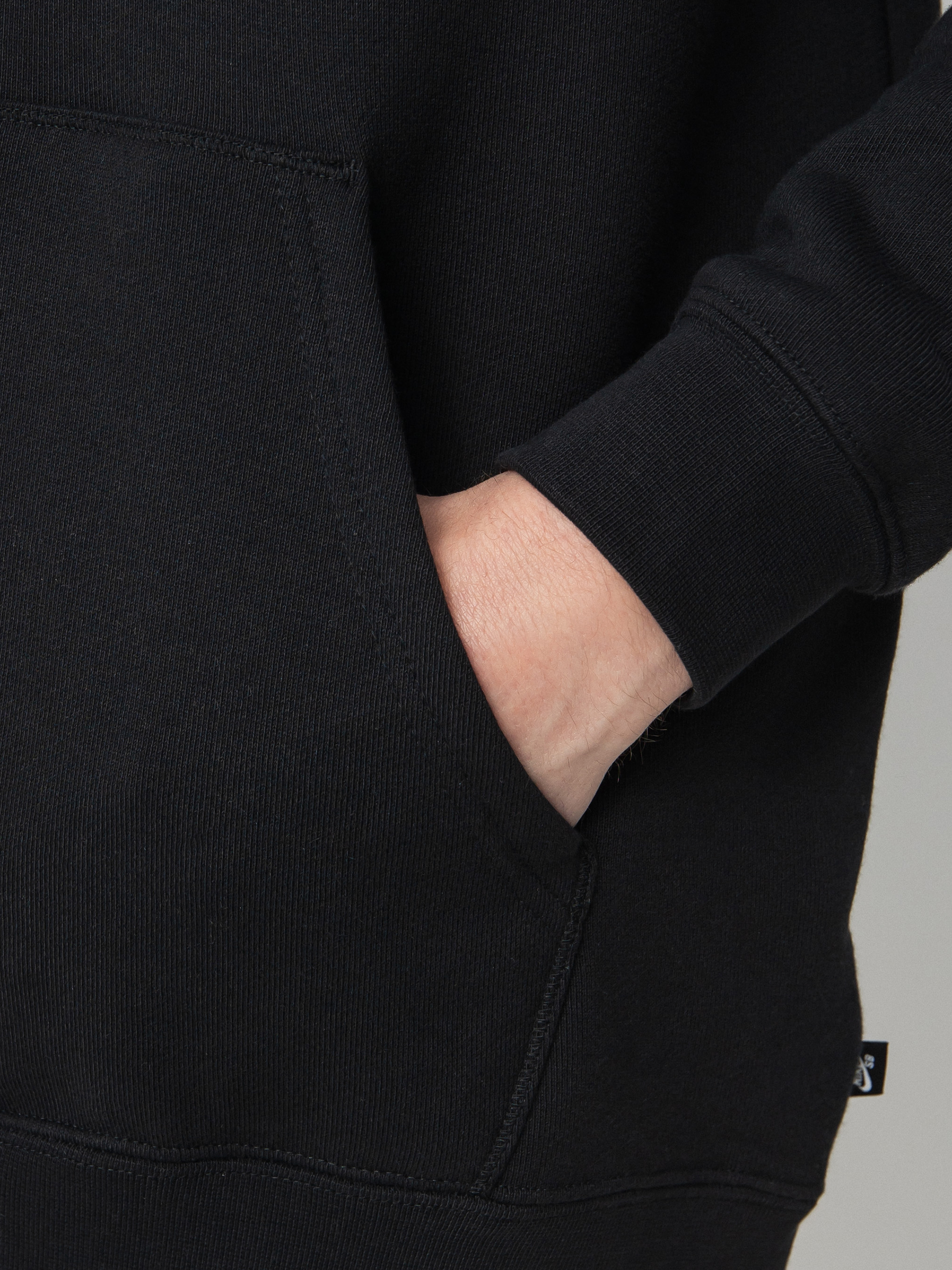 Nike SB Novelty HD Hoodie (black/university gold)