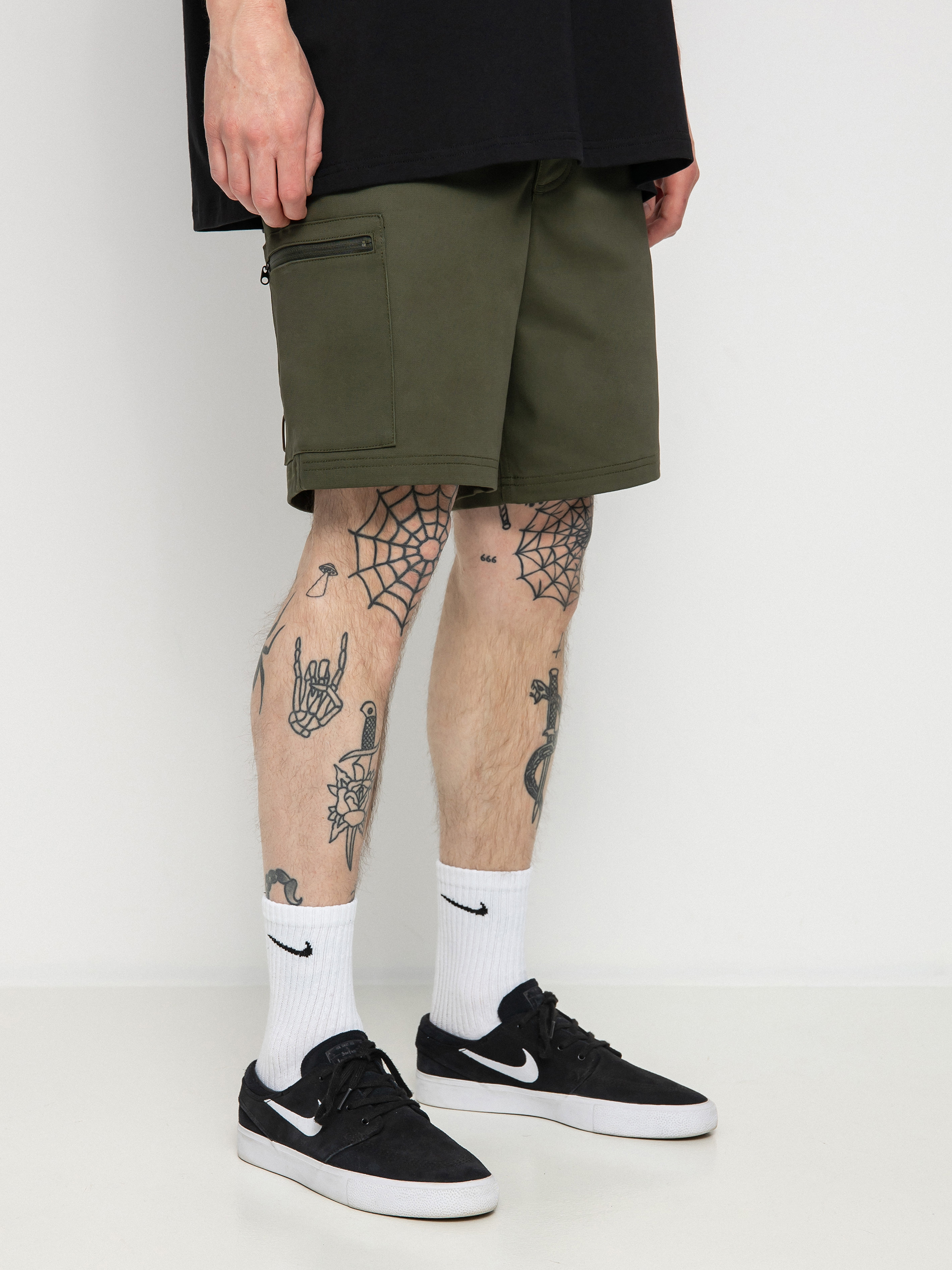 Nike SB Novelty Shorts (cargo khaki)