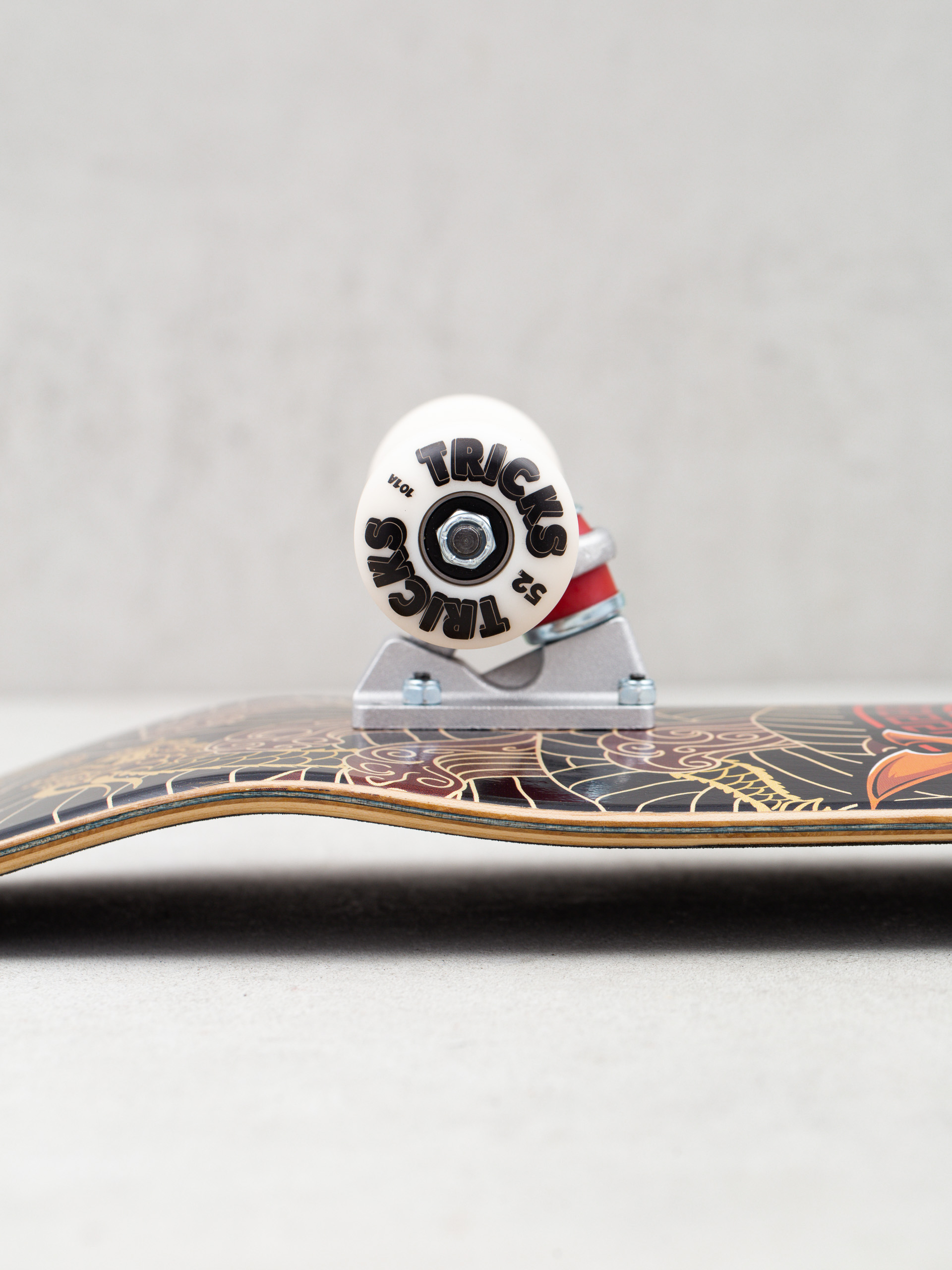 Tricks Samurai Skateboard 