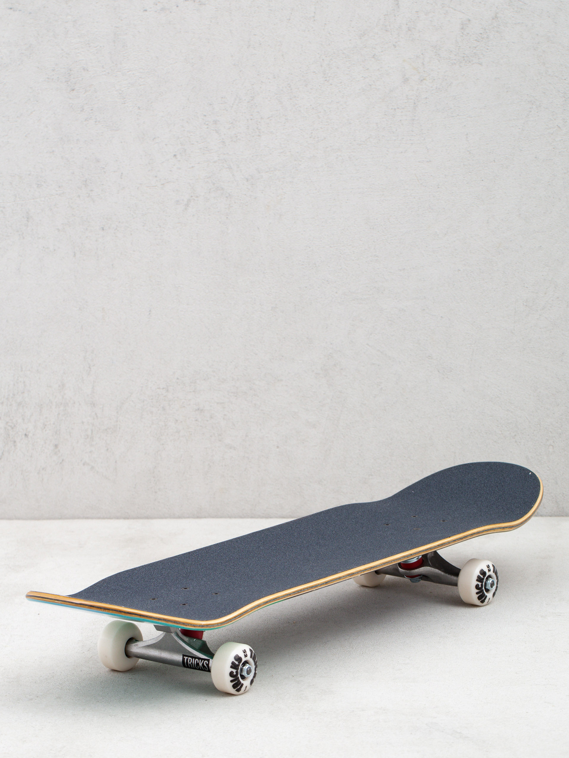 Tricks Snake Skateboard 