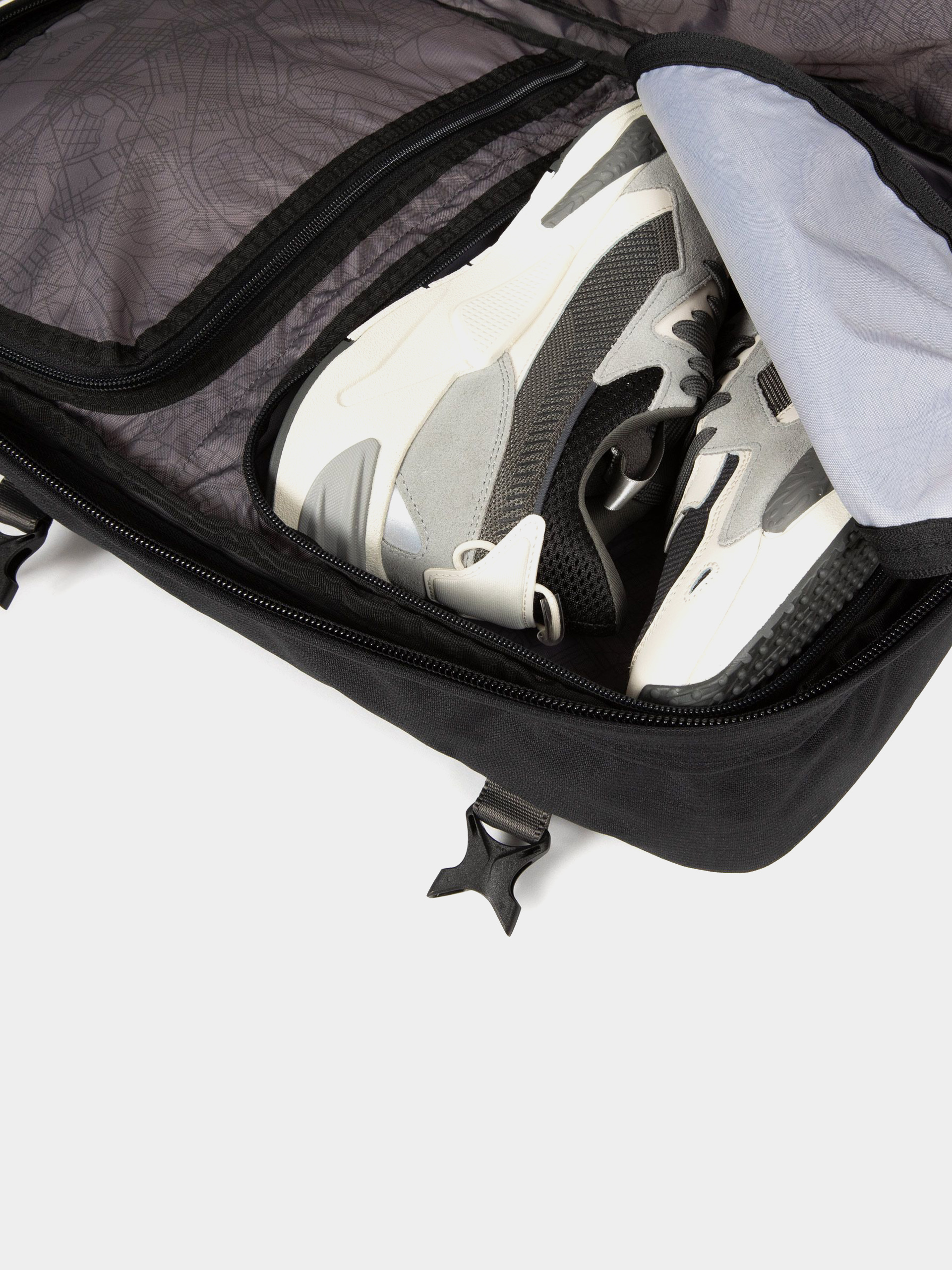 Eastpak X National Geographic Travelpack Backpack (black)