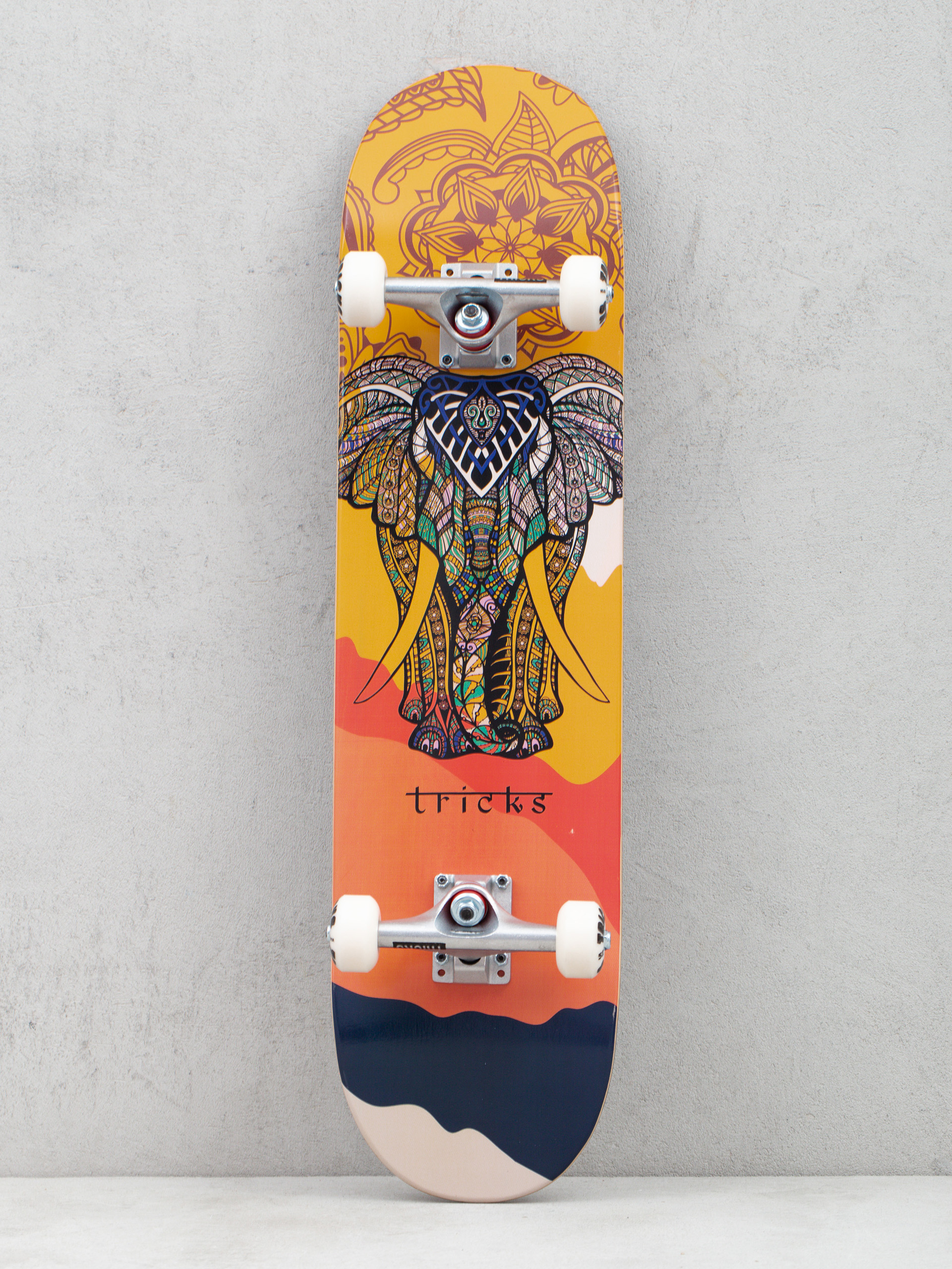 Tricks Mandala Skateboard 