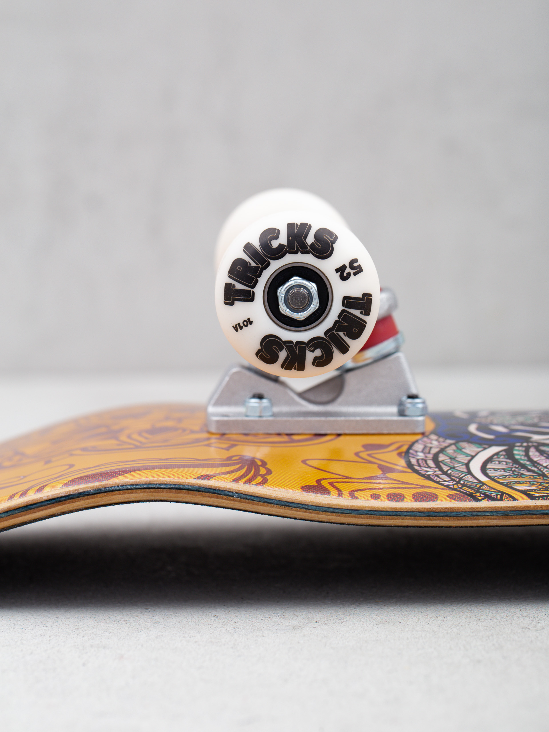 Tricks Mandala Skateboard 