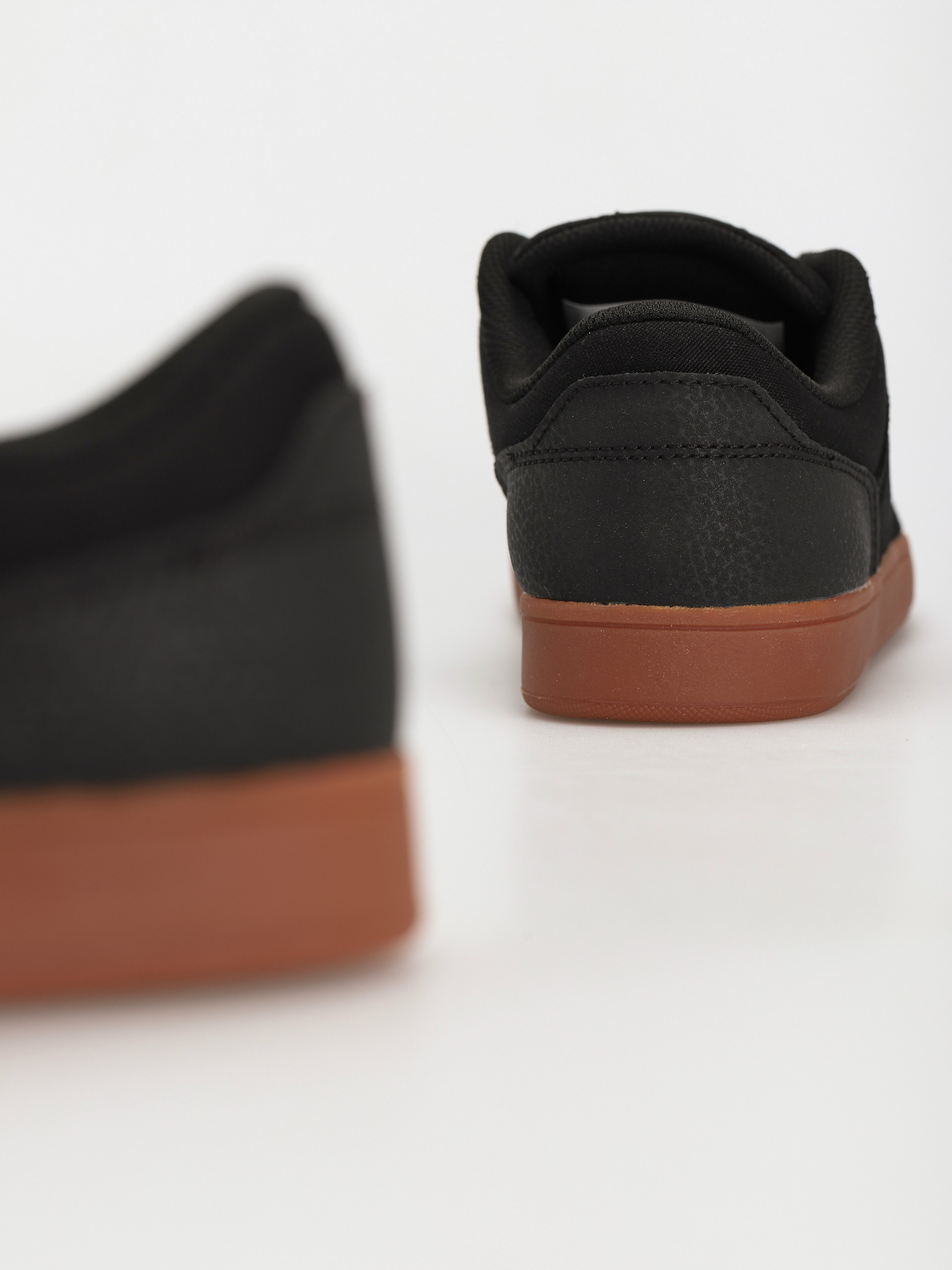 DC Crisis 2 Shoes (black/gum)