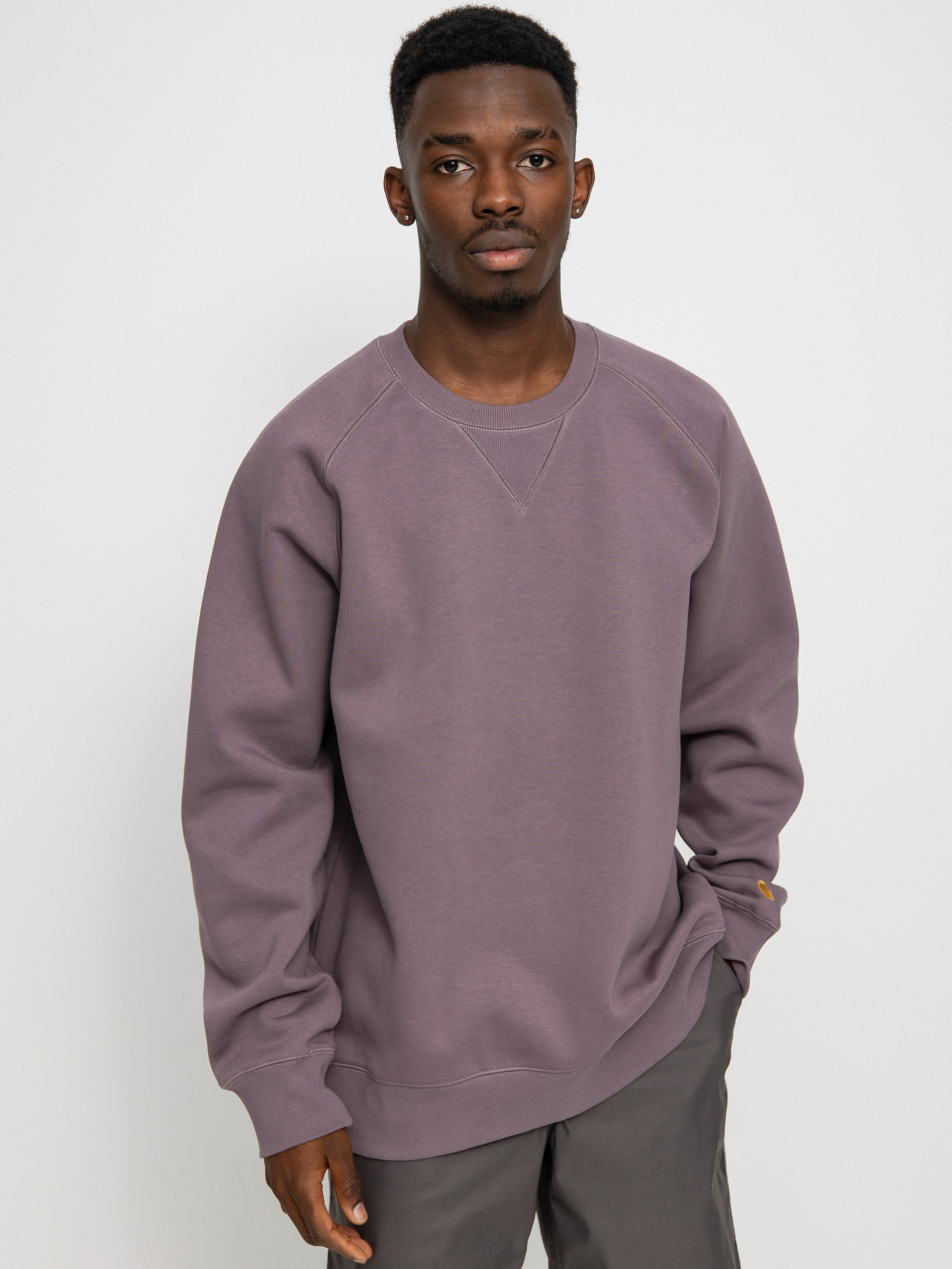 Carhartt WIP Chase Sweatshirt (misty thistle/gold)