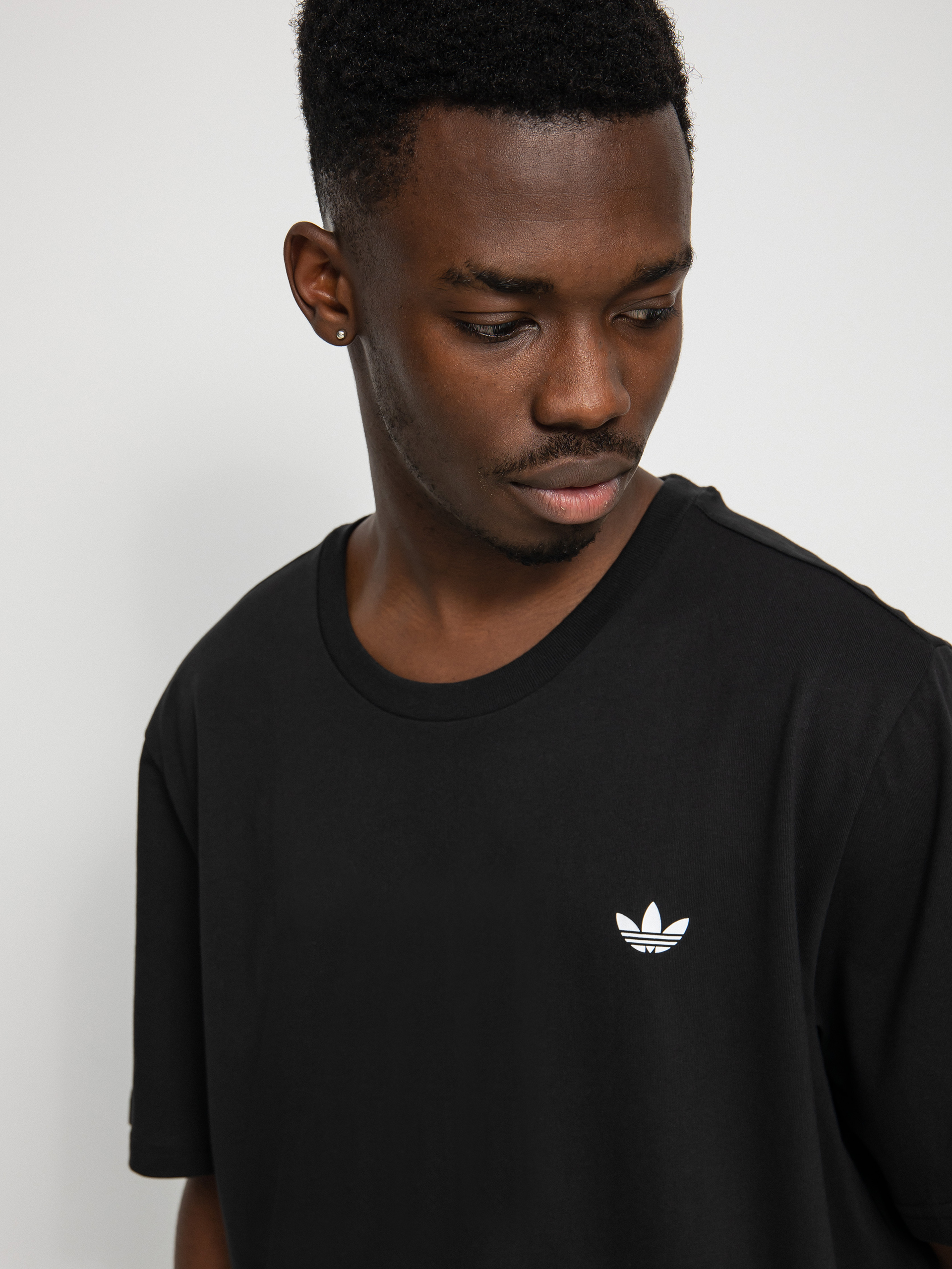 adidas 4.0 Logo T-shirt (black/white)