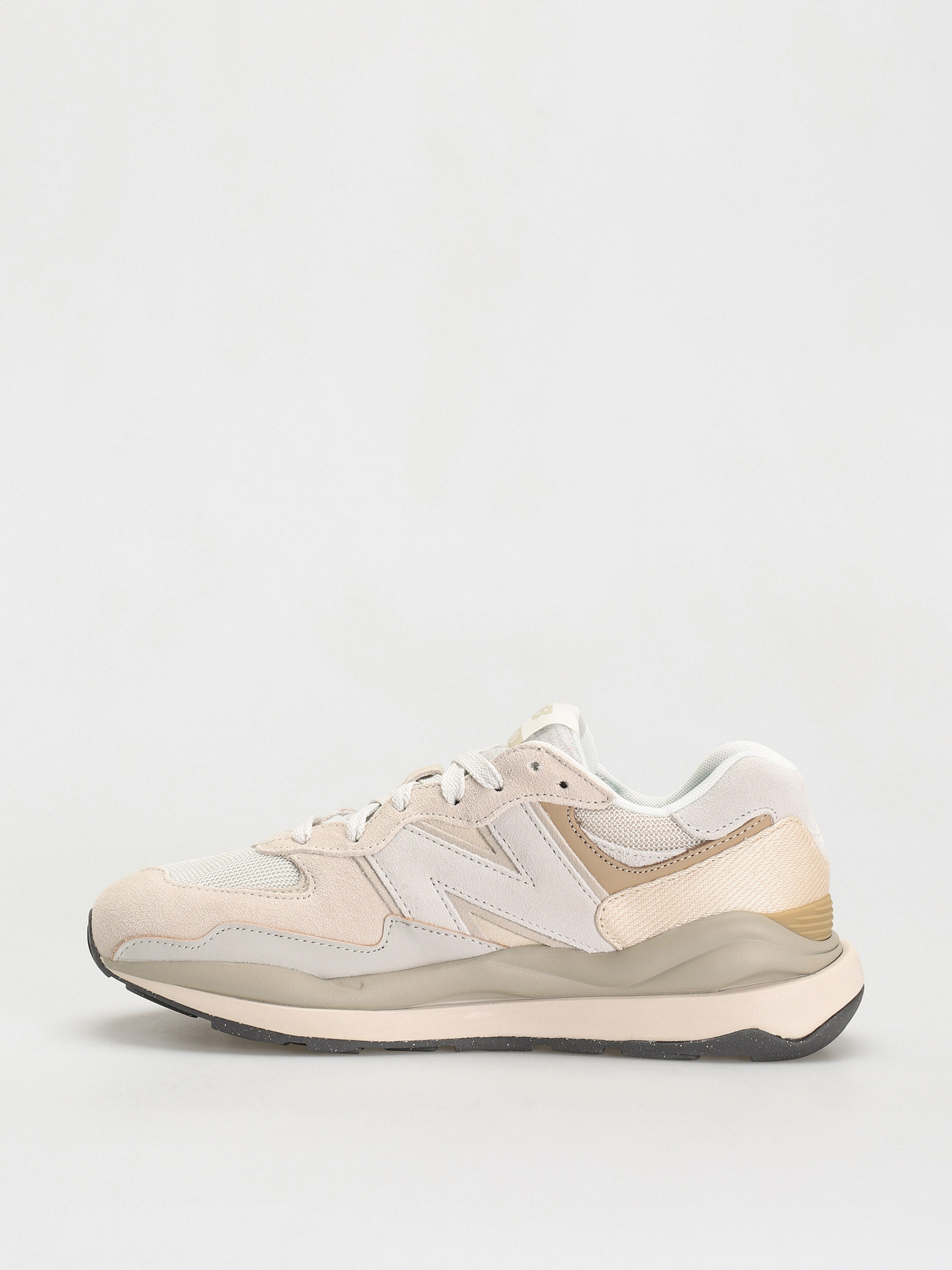 New Balance 5740 Shoes (moonbeam)