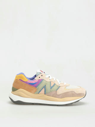 New Balance 5740 Shoes (calm taupe)