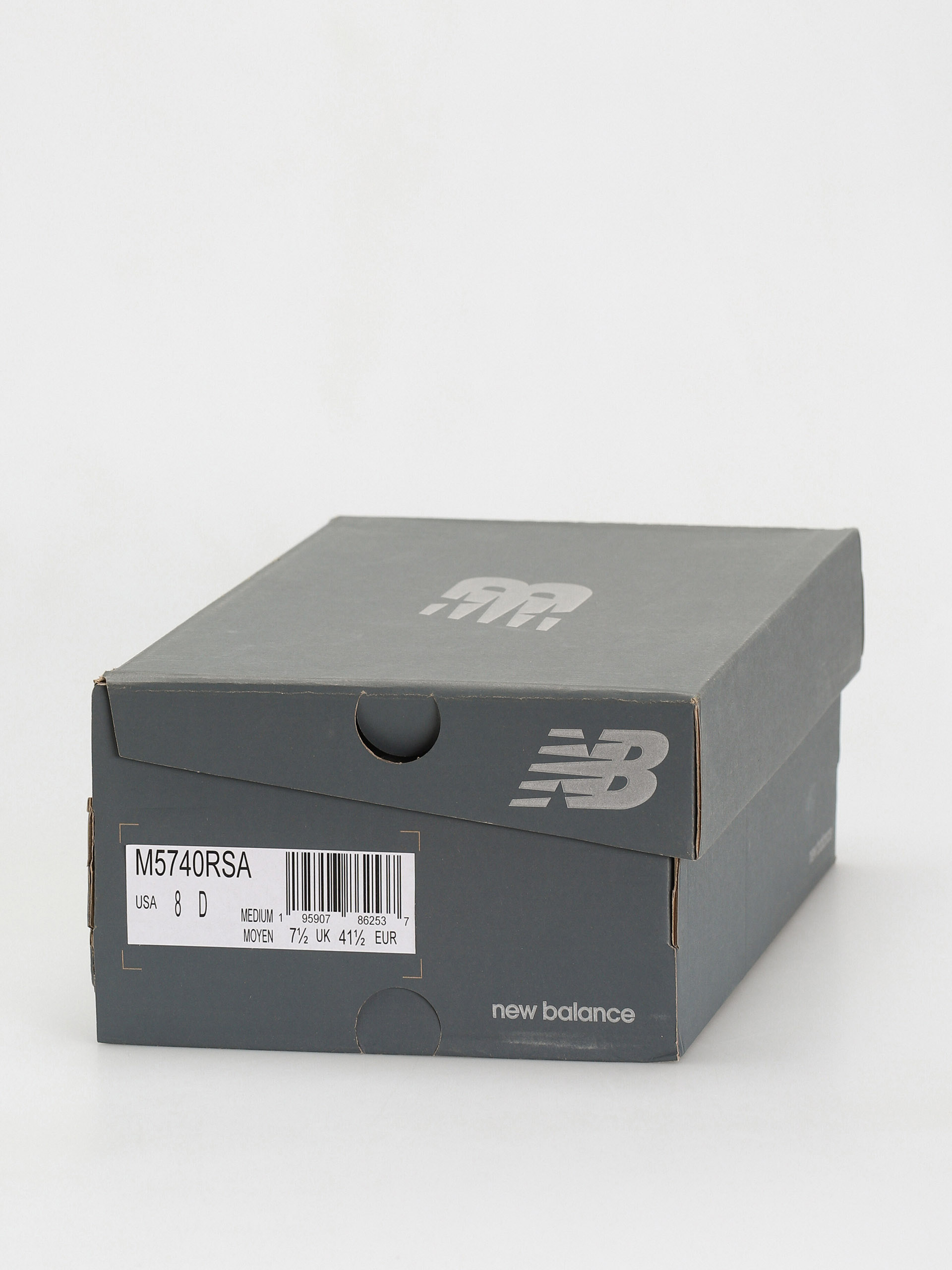 New Balance 5740 Shoes (sea salt)