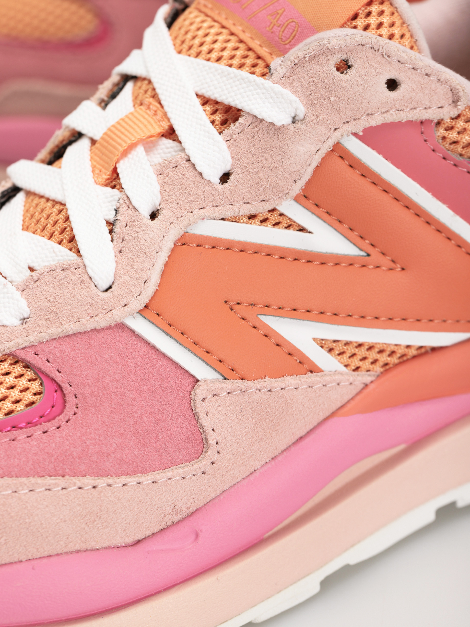 New Balance 5740 Shoes Wmn (natural pink)