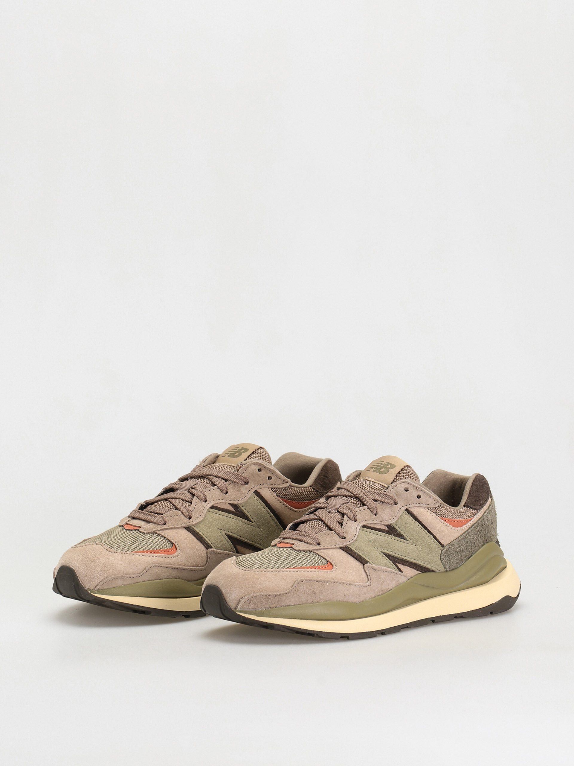 New Balance 5740 Schuhe (mushroom)