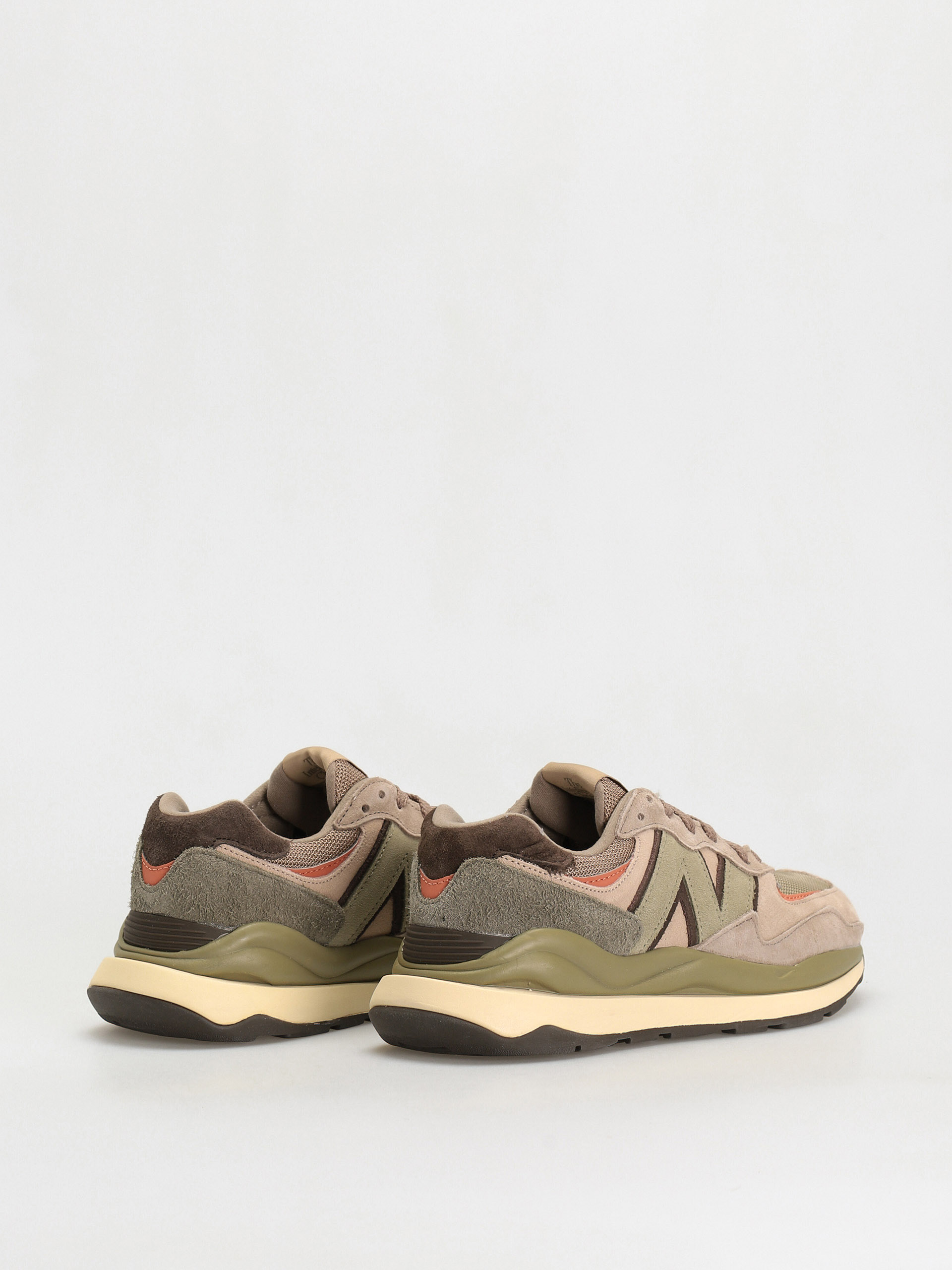 New Balance 5740 Schuhe (mushroom)