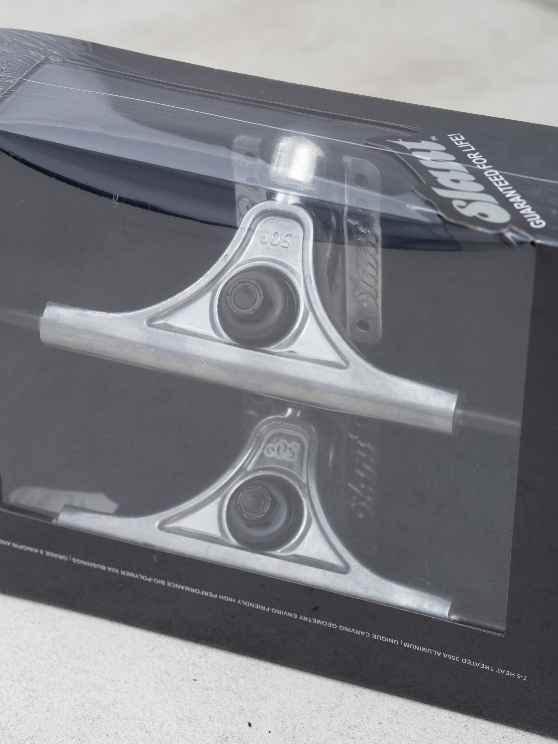 Globe Slant Reverse Kingpin Trucks (raw/raw)