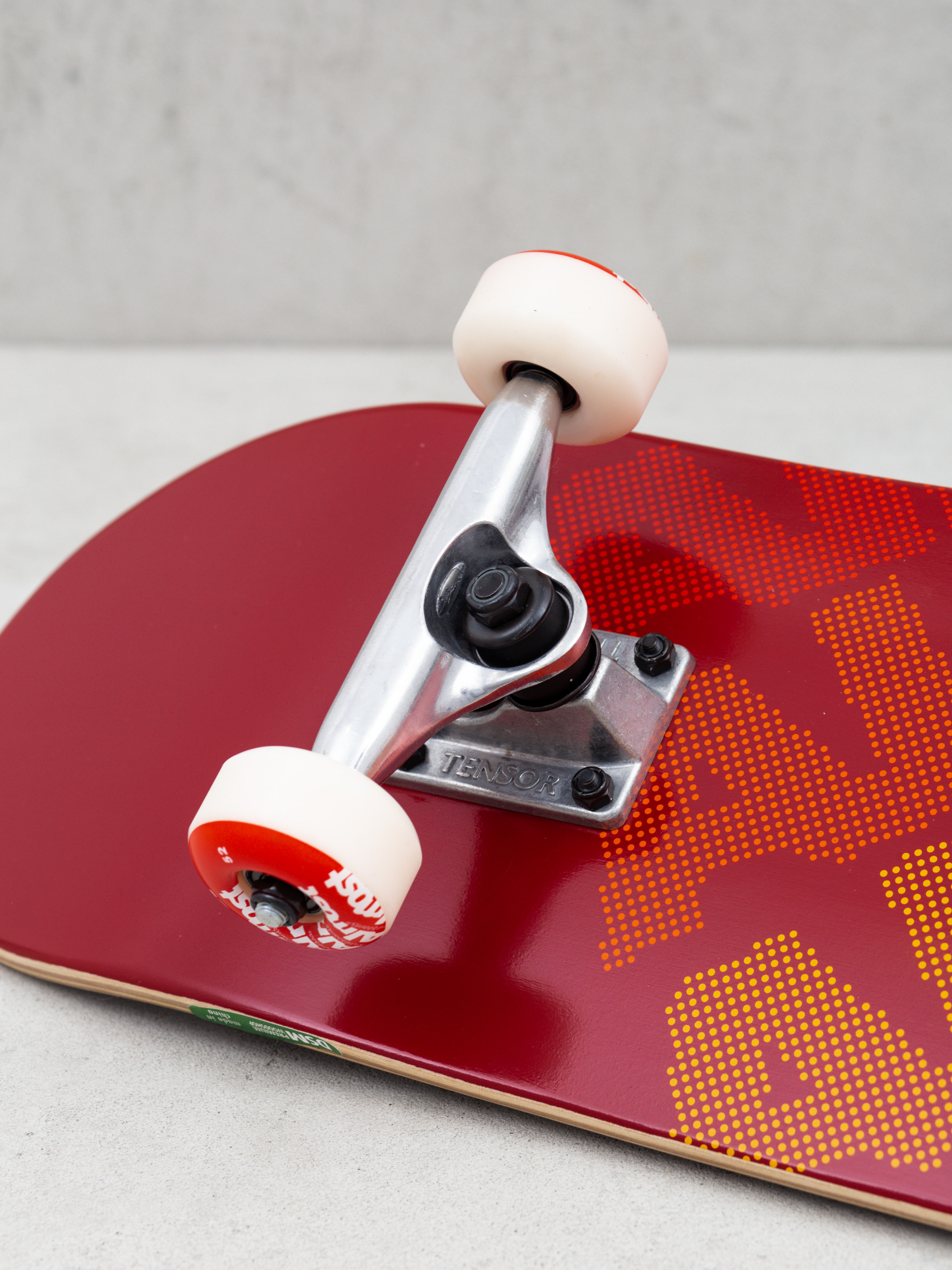 Almost Light Bright Skateboard (red)