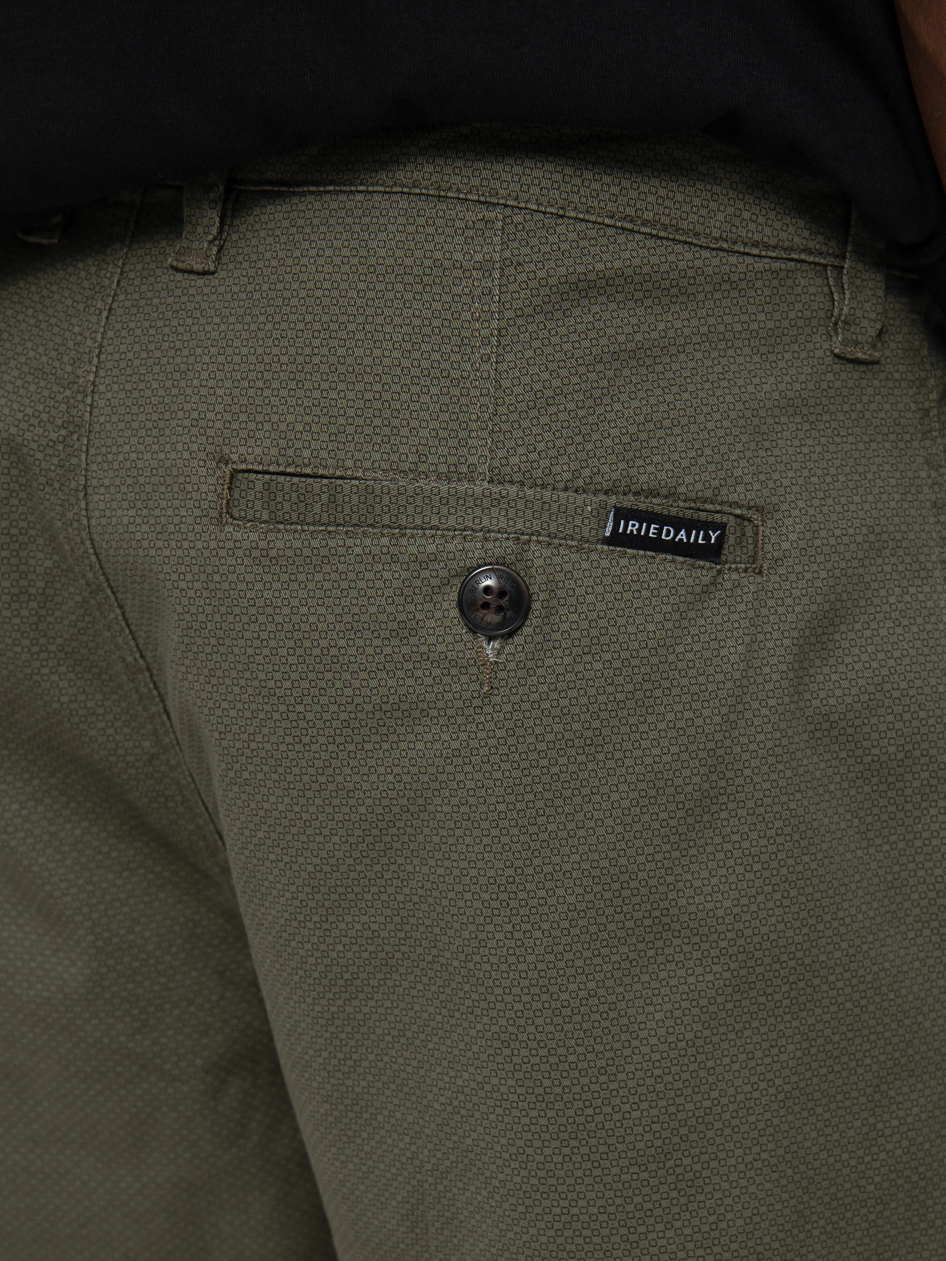 Iriedaily Love City Shorts (olive)