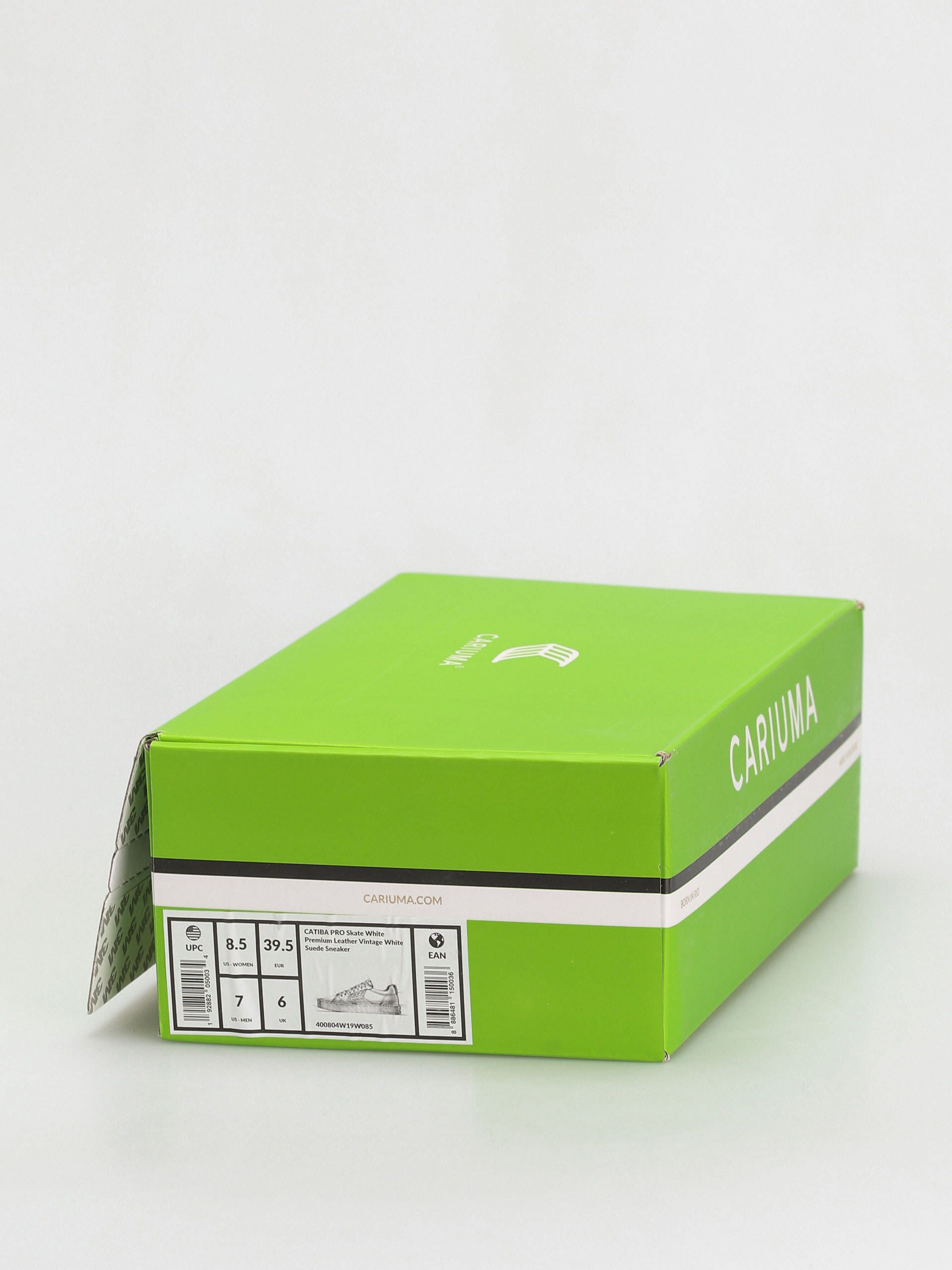 Cariuma Catiba Pro Shoes (white premium leather vintage white suede)