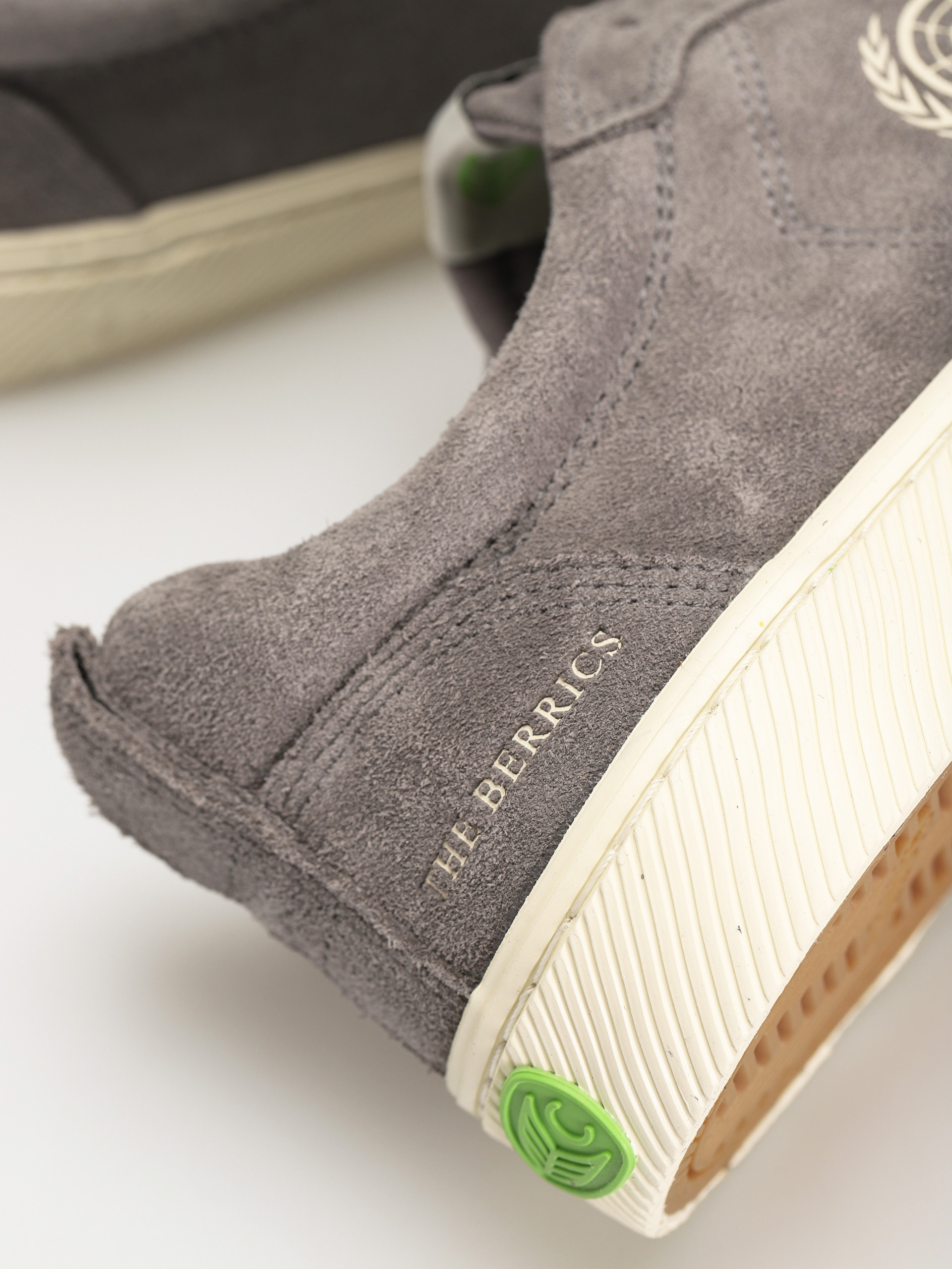 Cariuma Catiba Pro Berrics Shoes (charcoal grey suede)