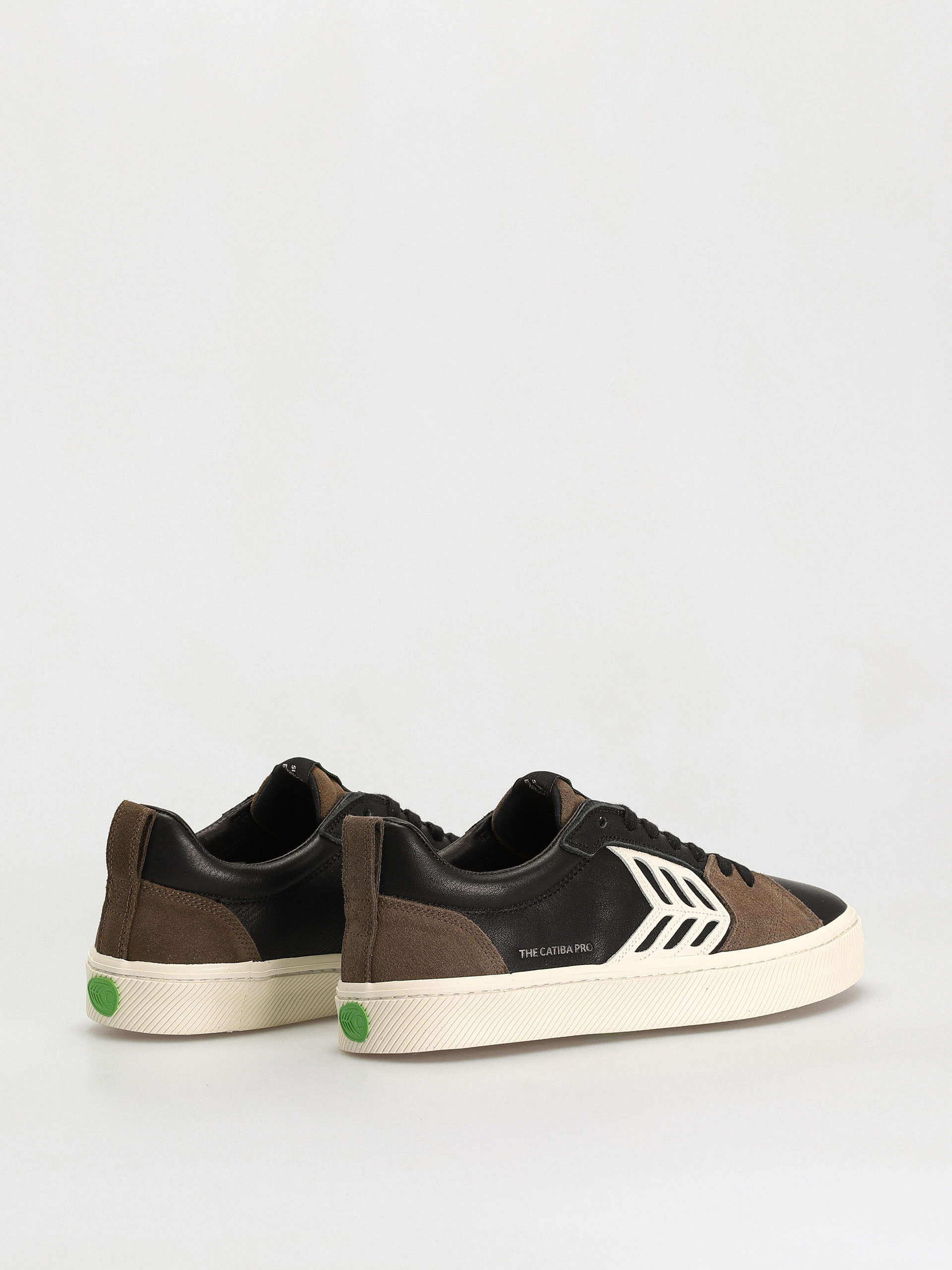 Cariuma Catiba Pro Shoes (black premium leather dark khaki suede)