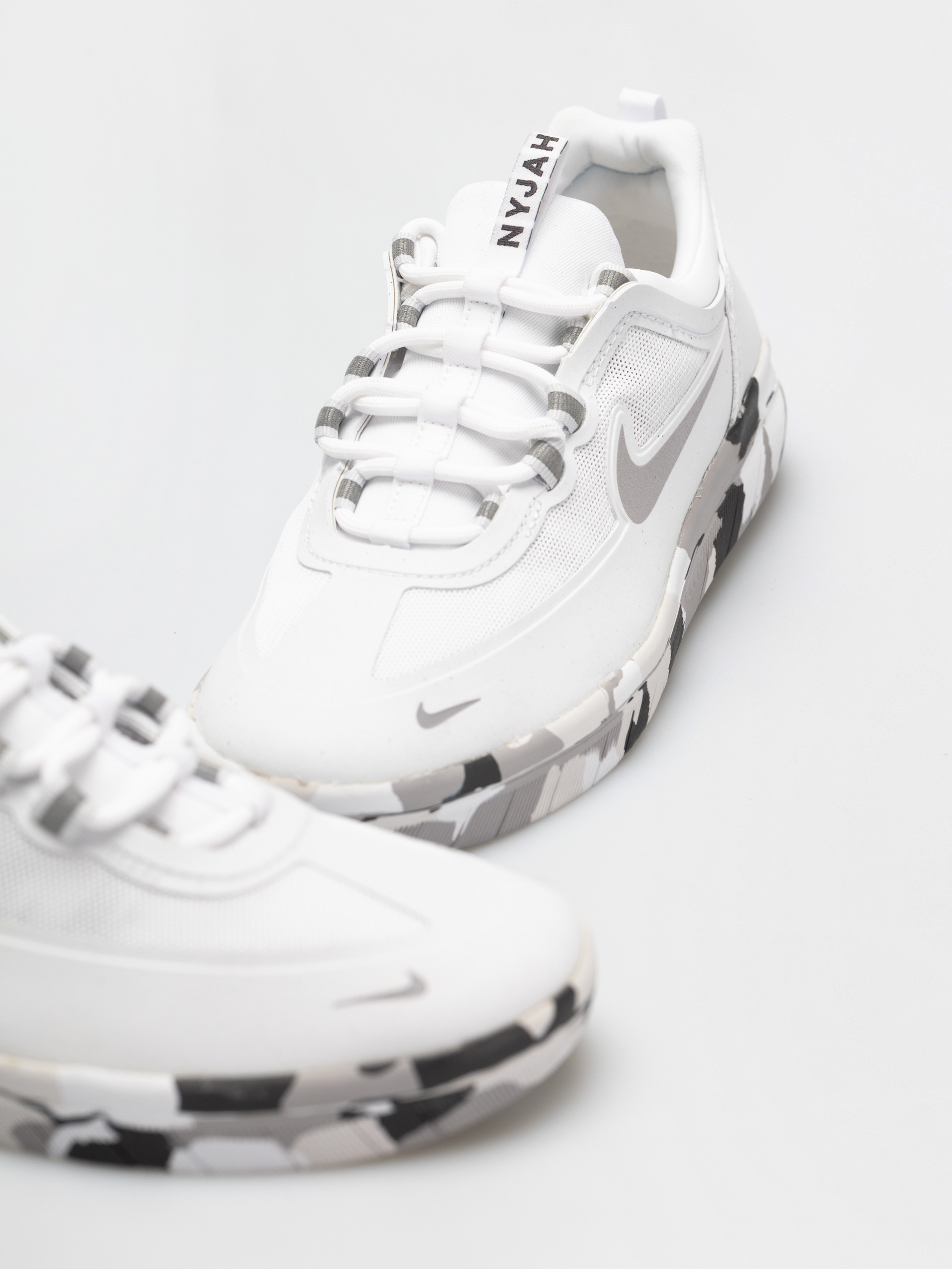 Nike SB Nyjah Free 2 Schuhe (white/atmosphere grey thunder grey)