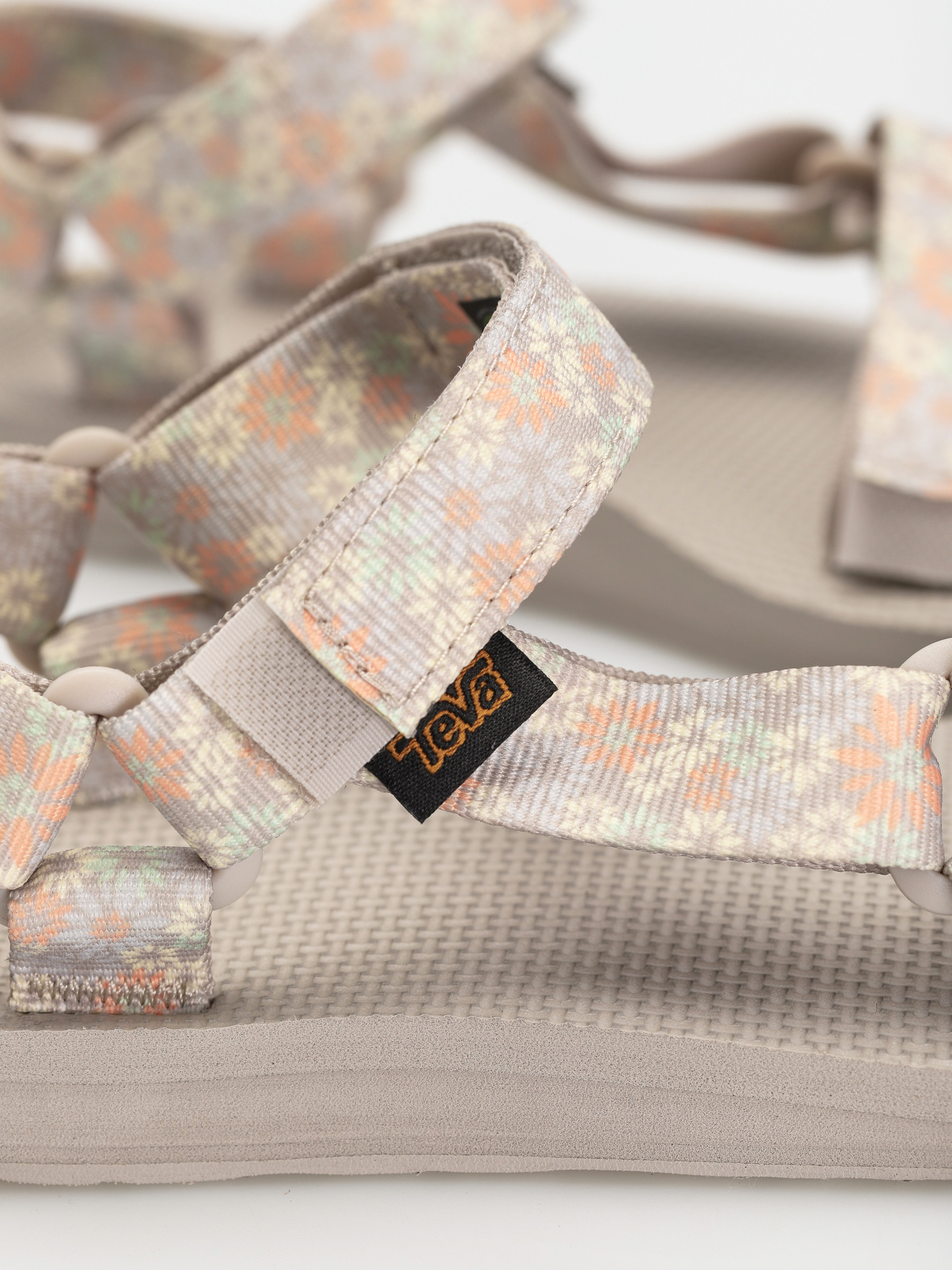 Teva Original Universal Sandals Wmn (pastel yellow/orange)