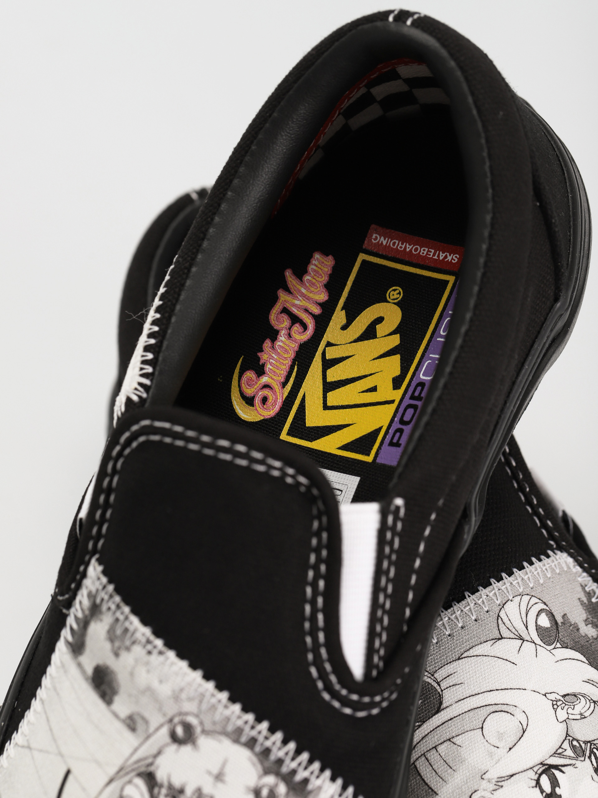 Vans X Sailor Moon Skate Slip On Schuhe (pretty guardian sailor moon white/black)