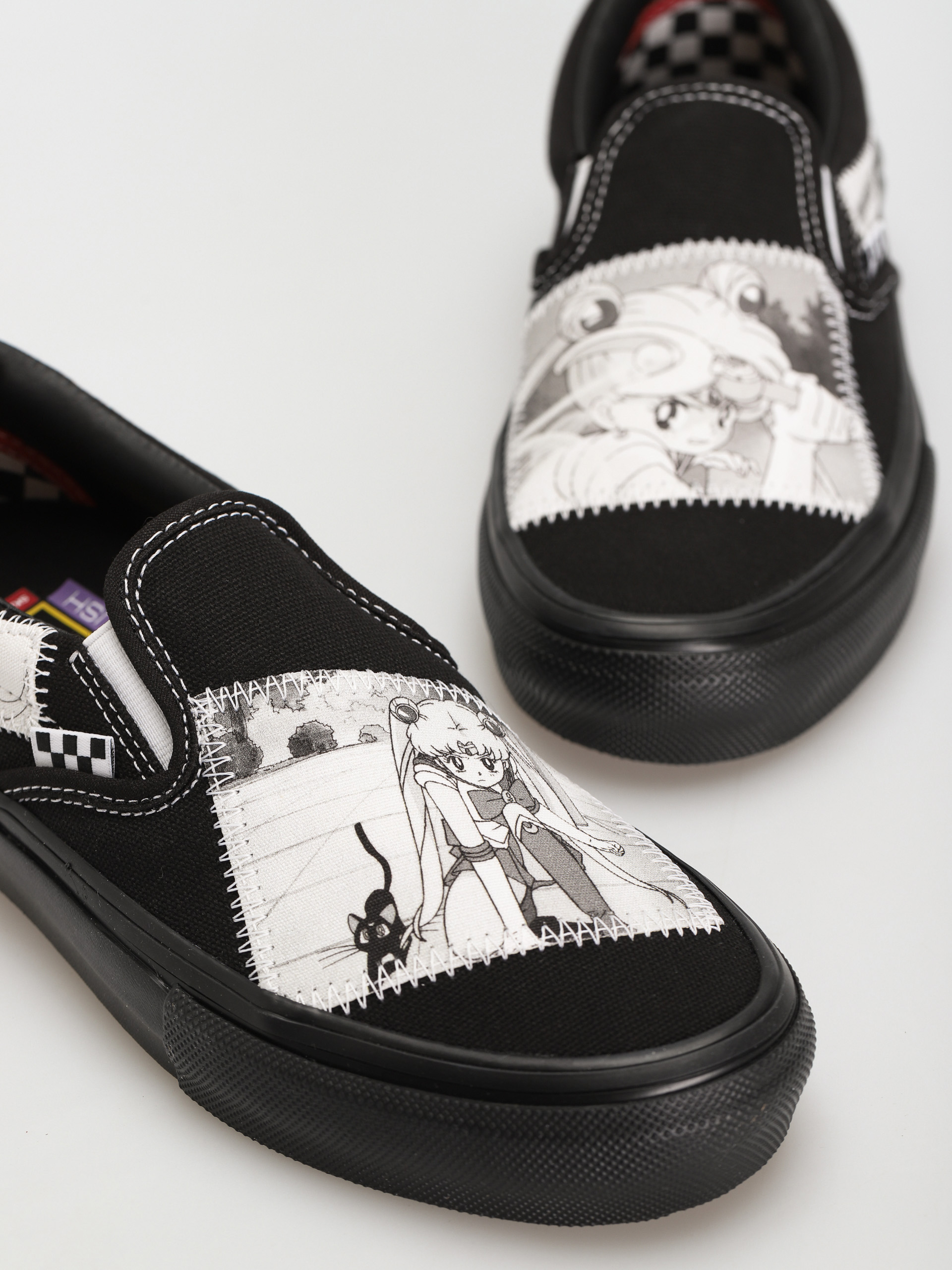 Vans X Sailor Moon Skate Slip On Shoes (pretty guardian sailor moon white/black)