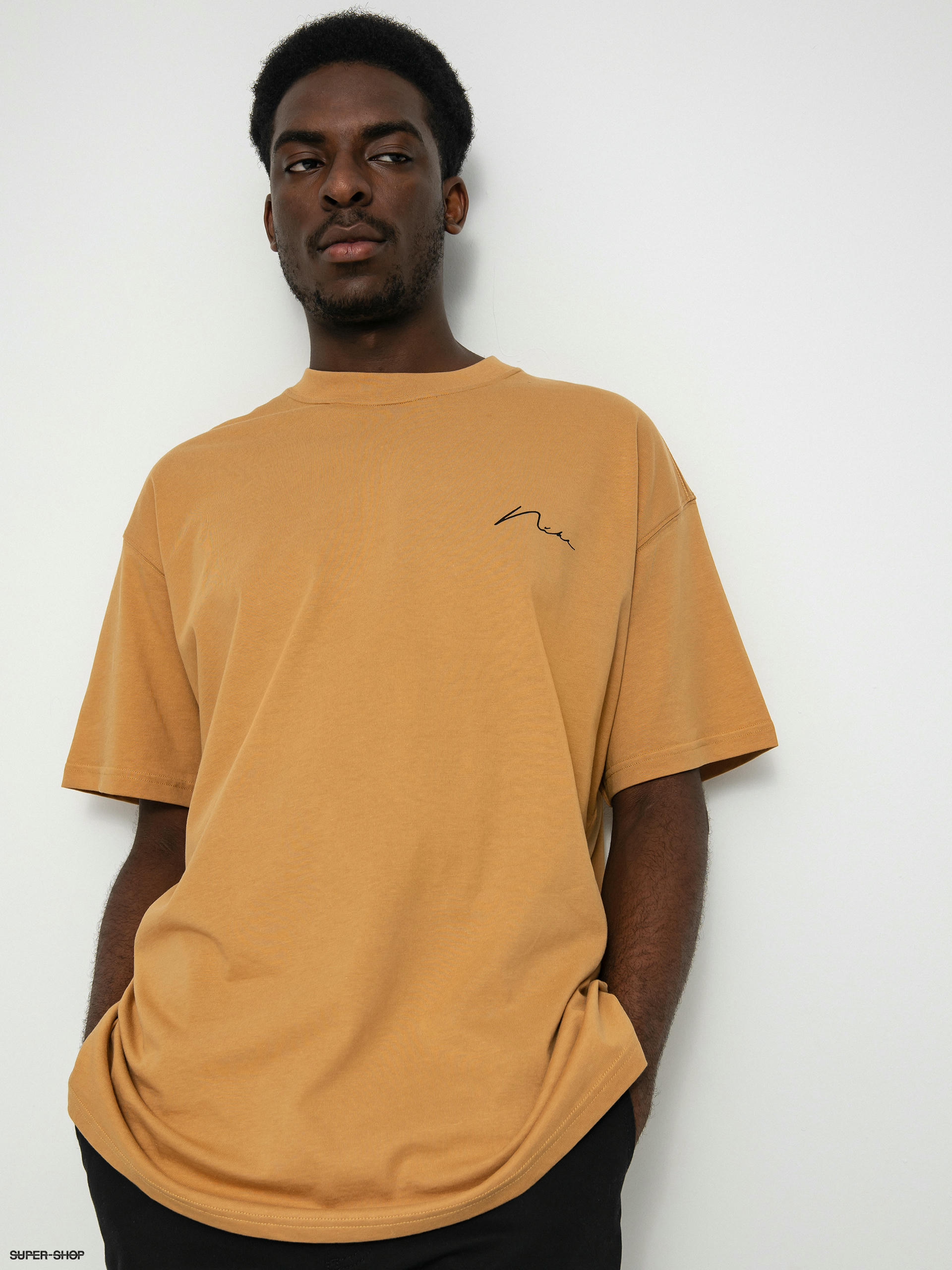 nike tan t shirt