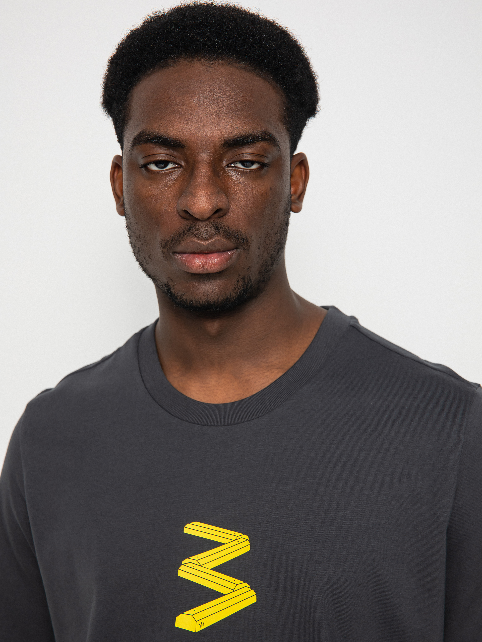 adidas Cur3 T-shirt (carbon/impyel)