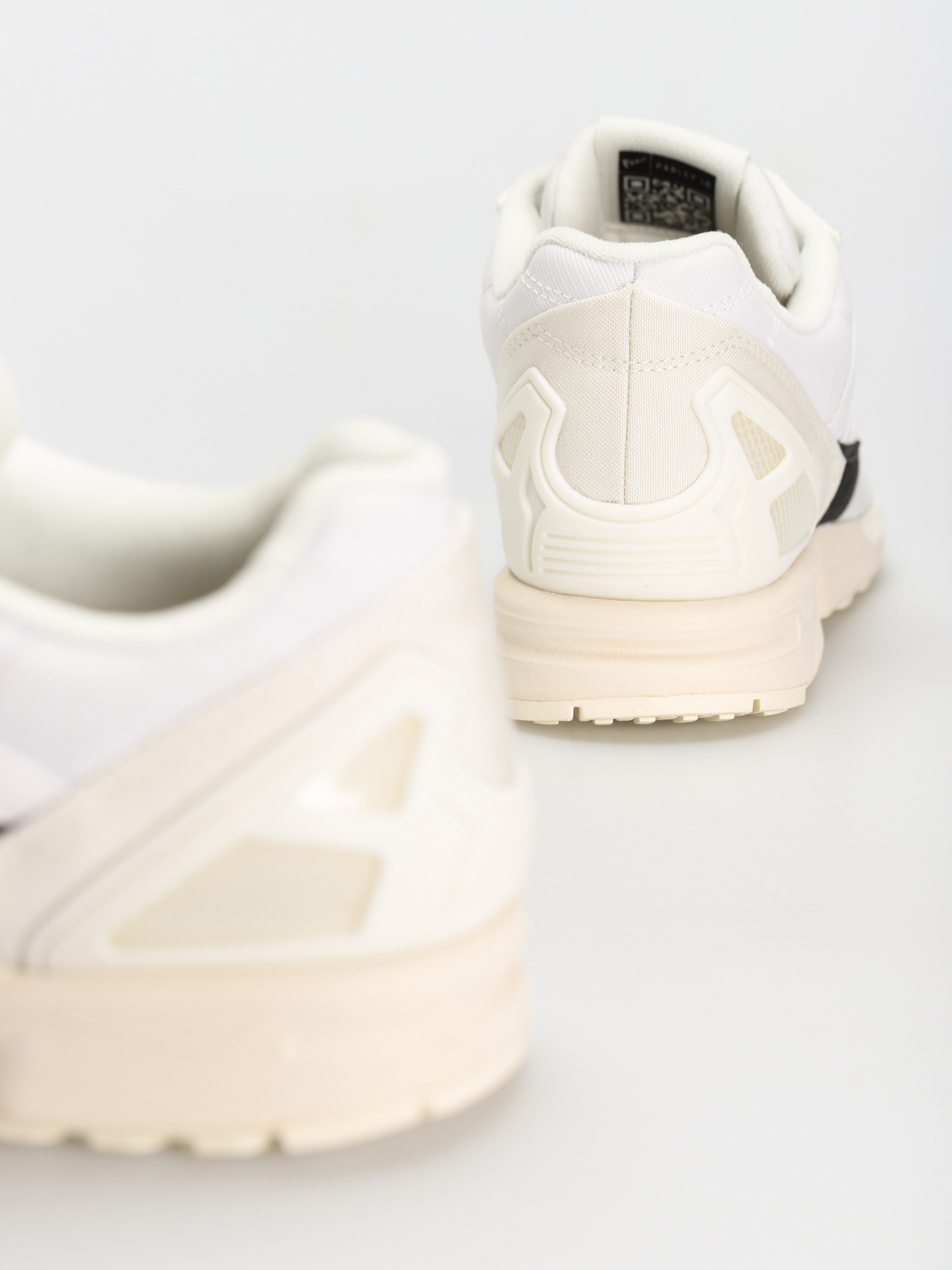 ［専用］ホワイトです adidas Originals ZX500 White Tint GX1601 | eBay