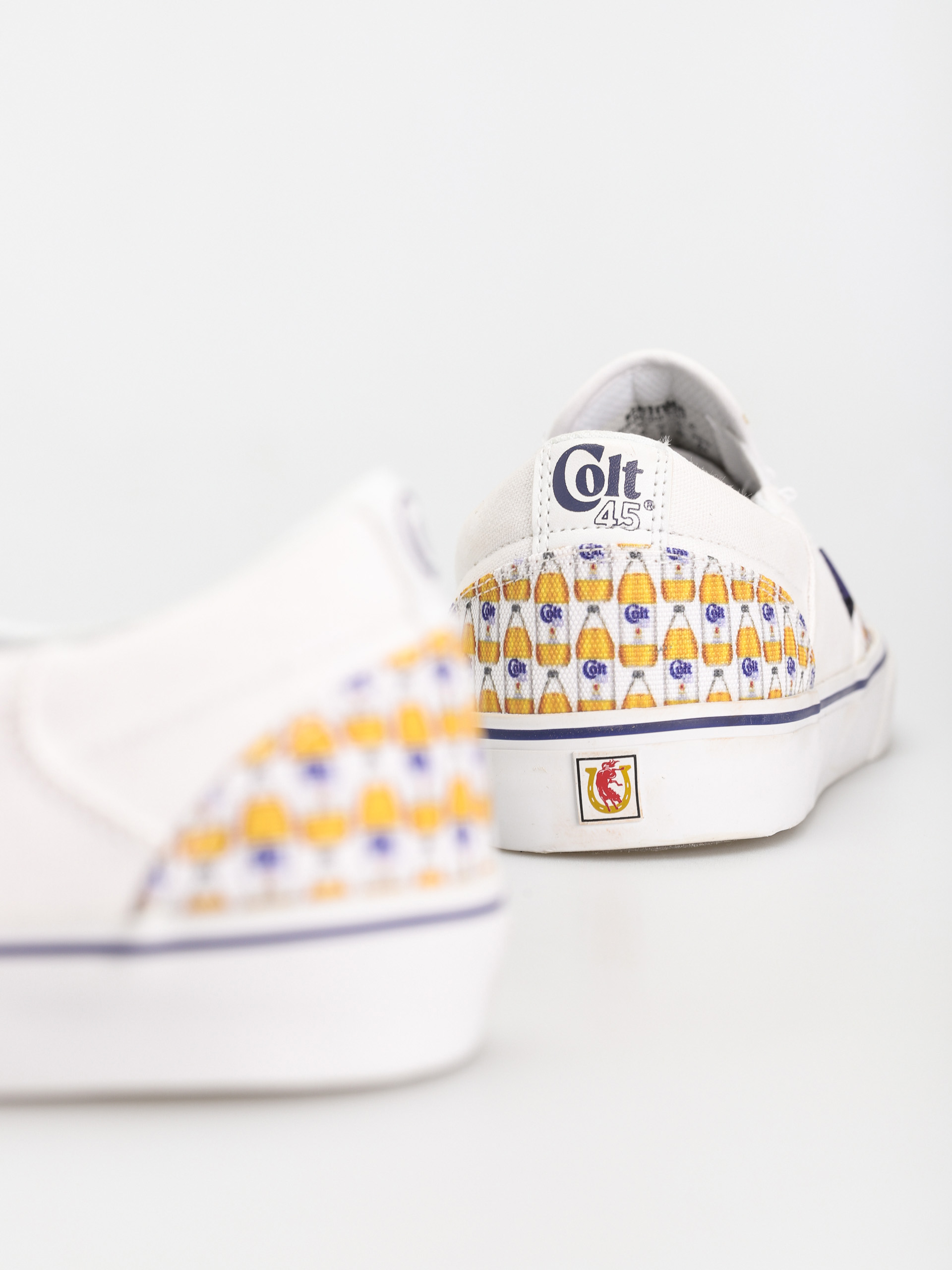 Etnies Marana Slip On Colt 45 Canvas Skate Board Shoes Sz 8 Etnies Marana Slip X Colt 45 Shoes - multicolor (white/print) main image 3