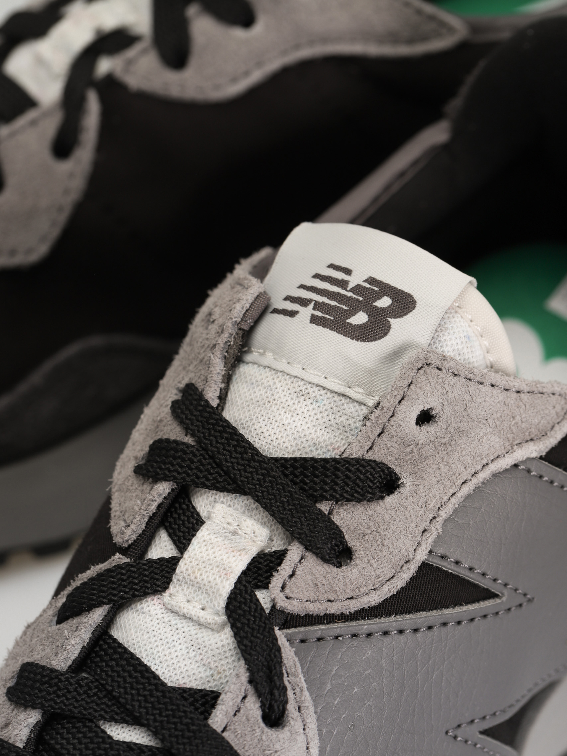 New Balance 327 Shoes (grey)