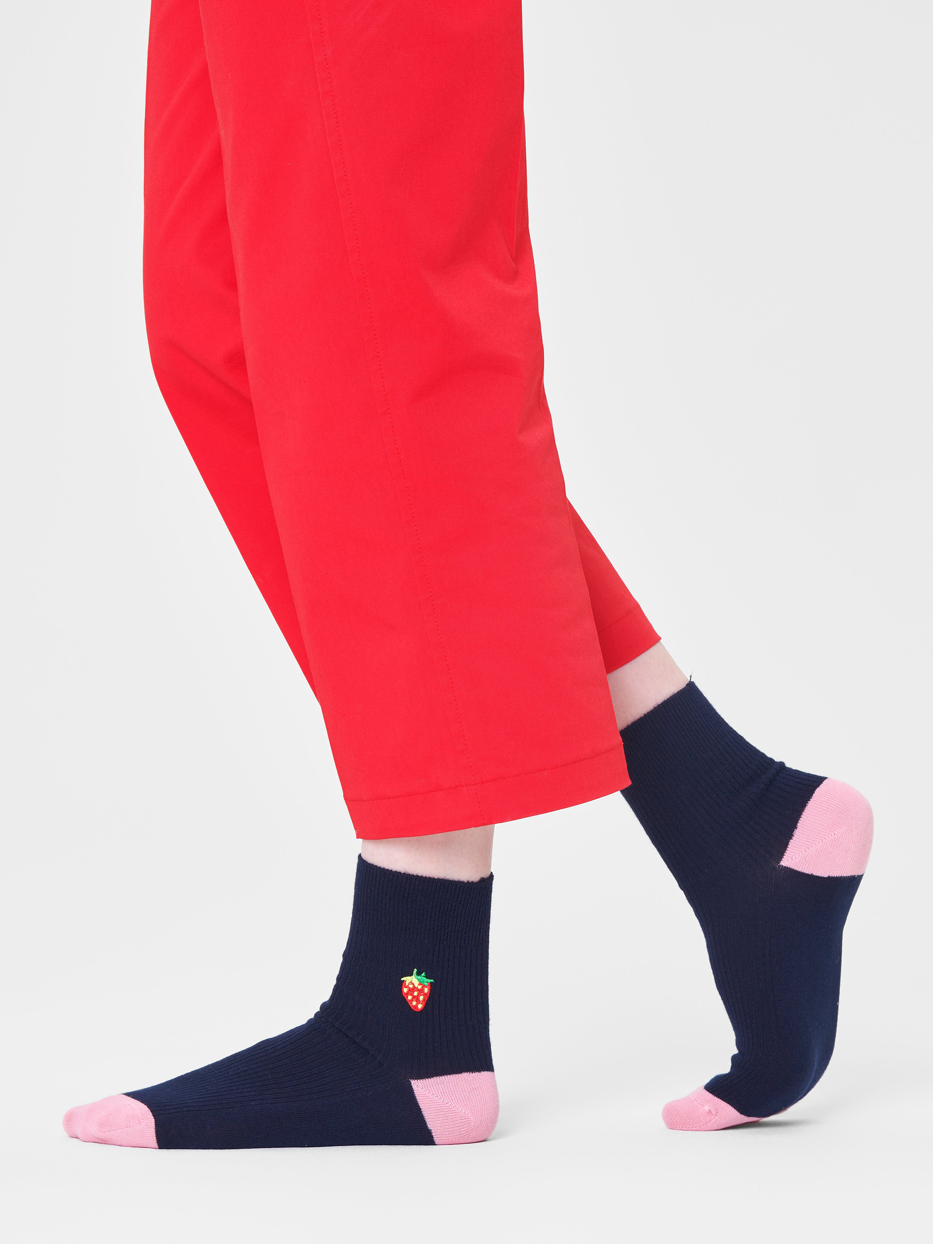 Happy Socks Ribbed Embroidery Strawberry 1/2 Crew Socks (navy)