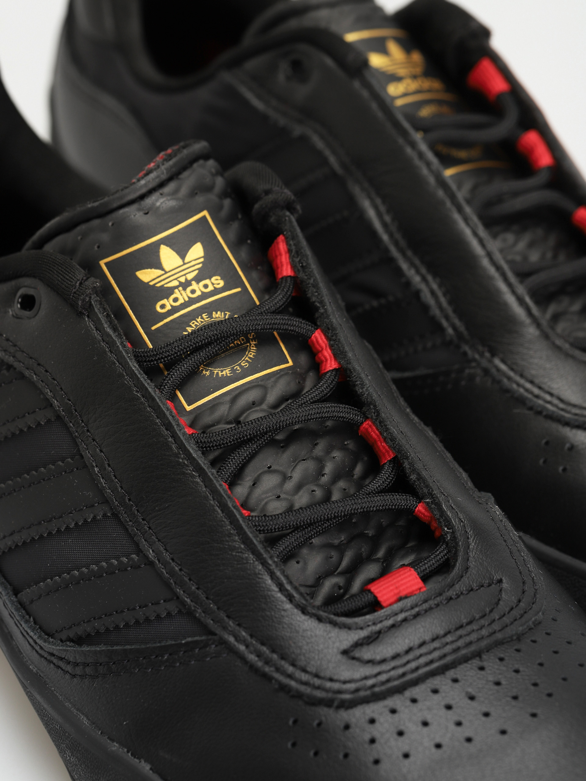 adidas Puig Shoes (cblack/cblack/scarle)