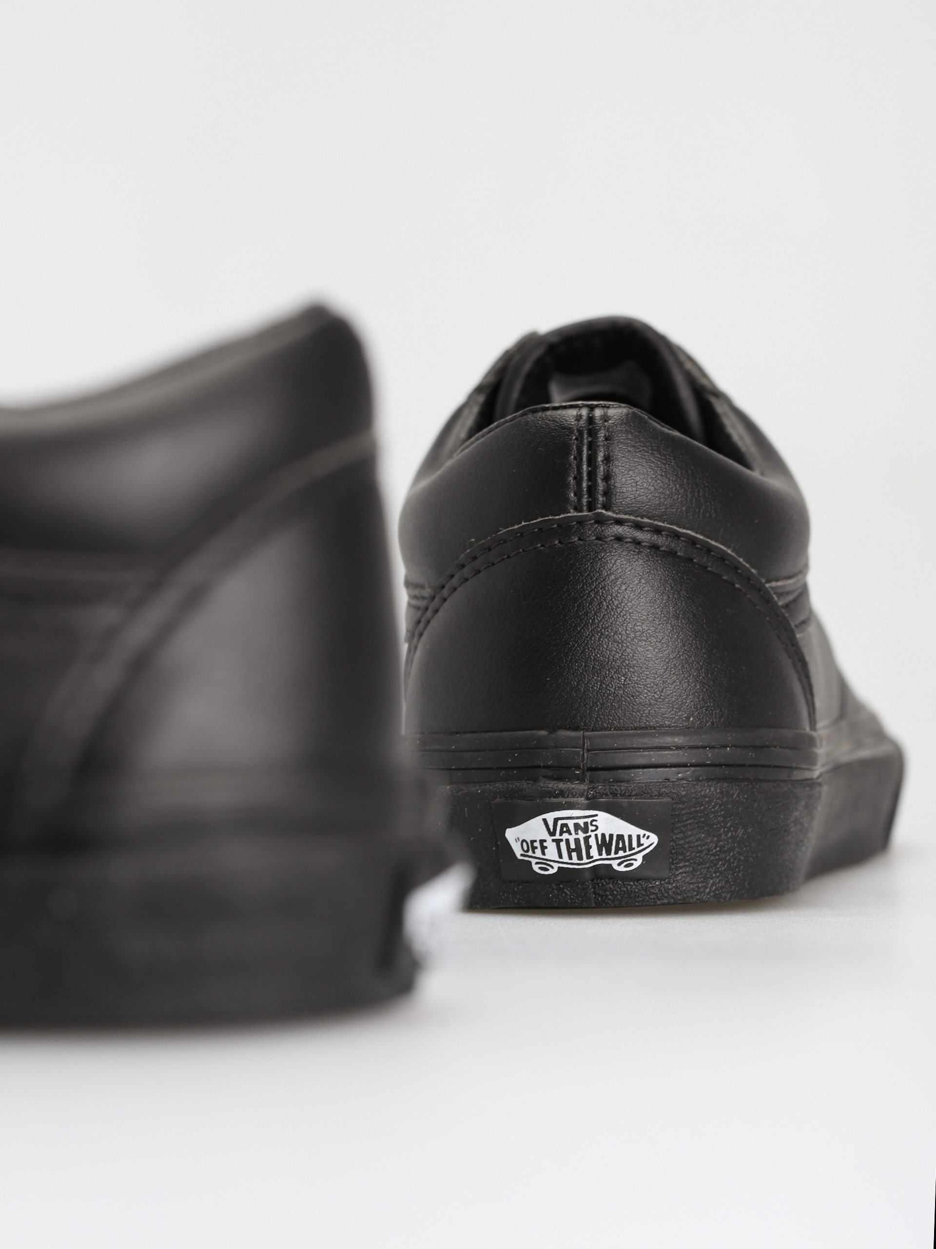 Vans Old Skool Shoes (classic tumble blk mono)