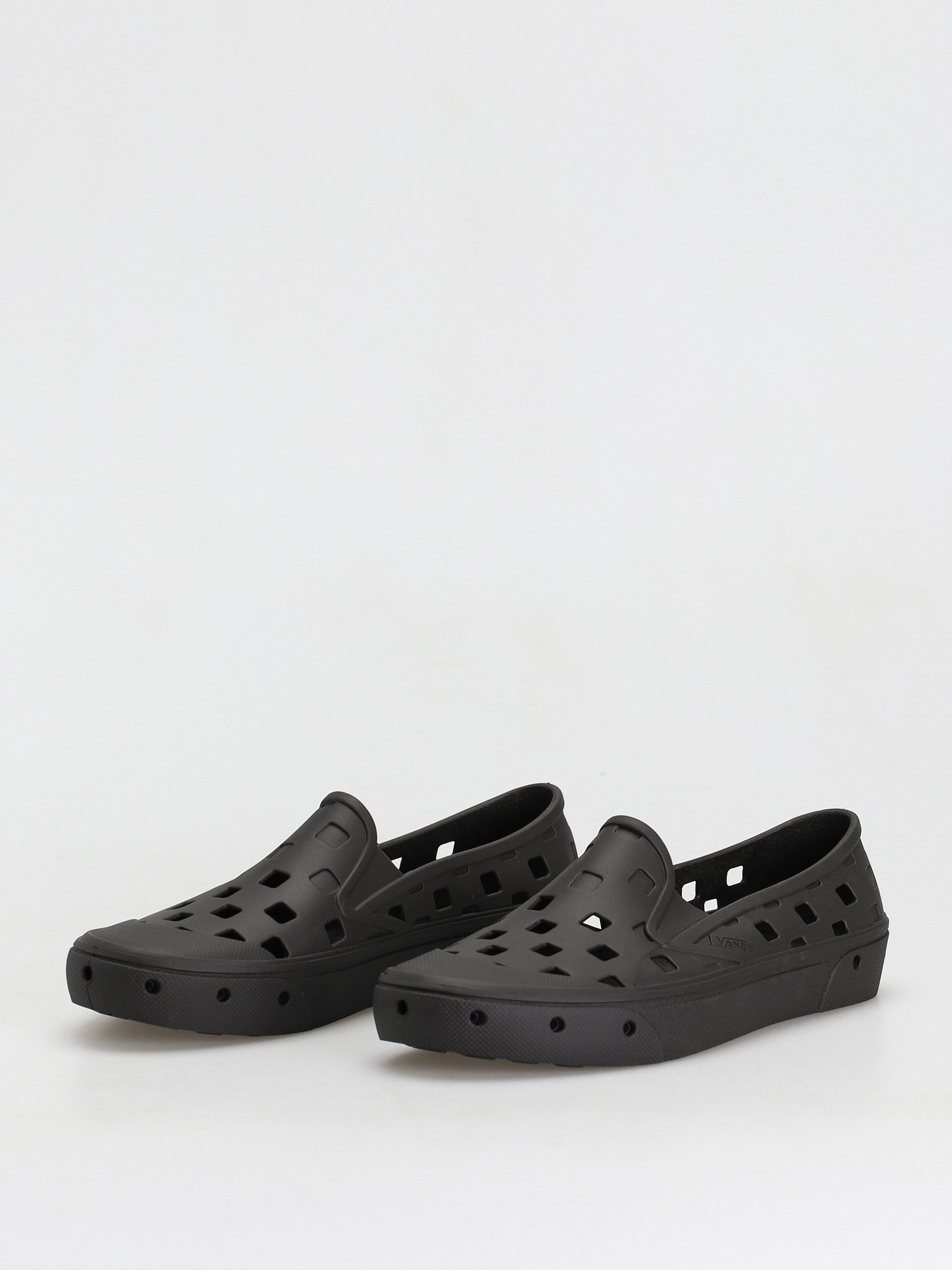 Vans Trek Slip On Shoes (black)