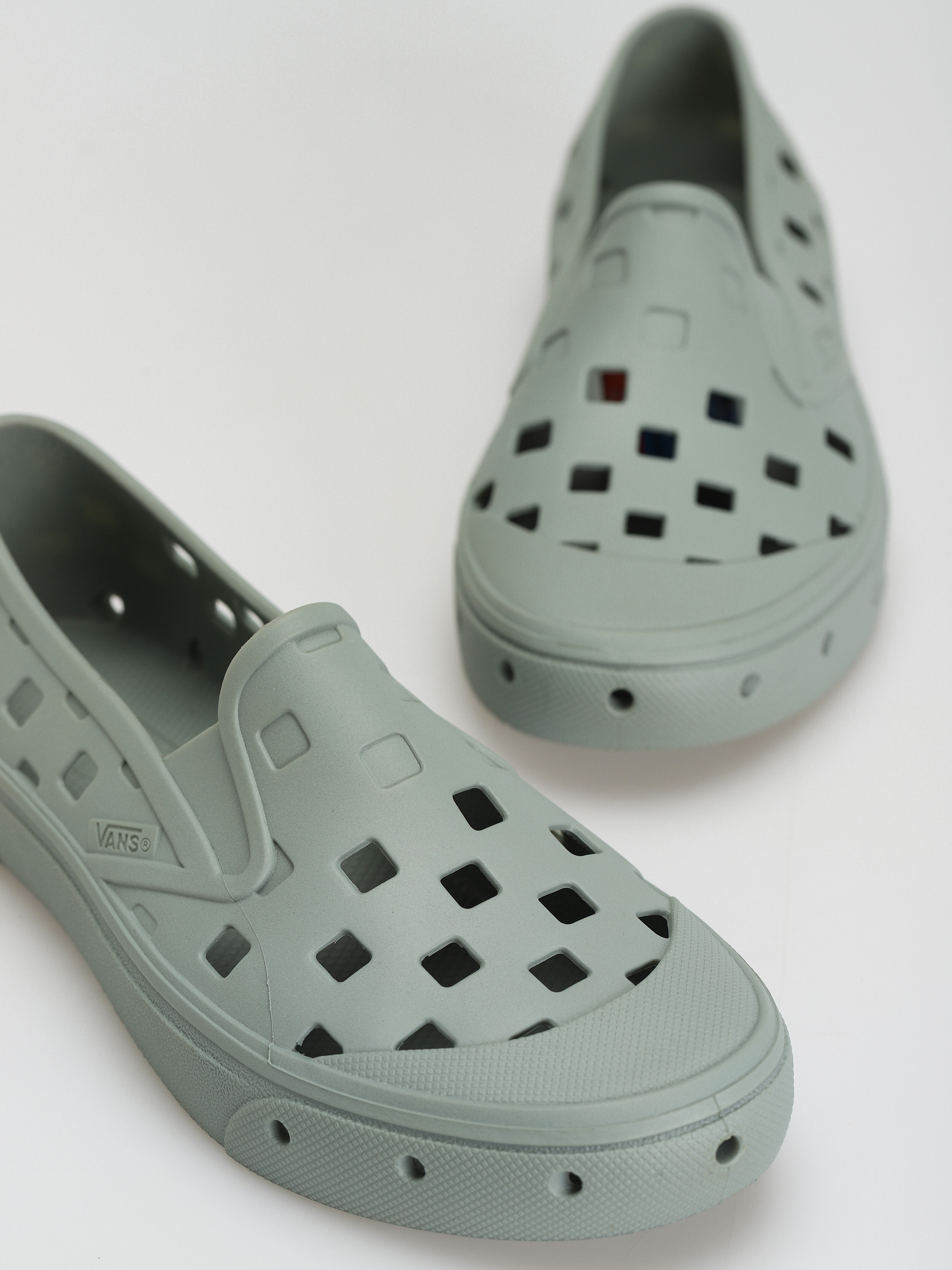 Vans Trek Slip On Shoes (green milieu)