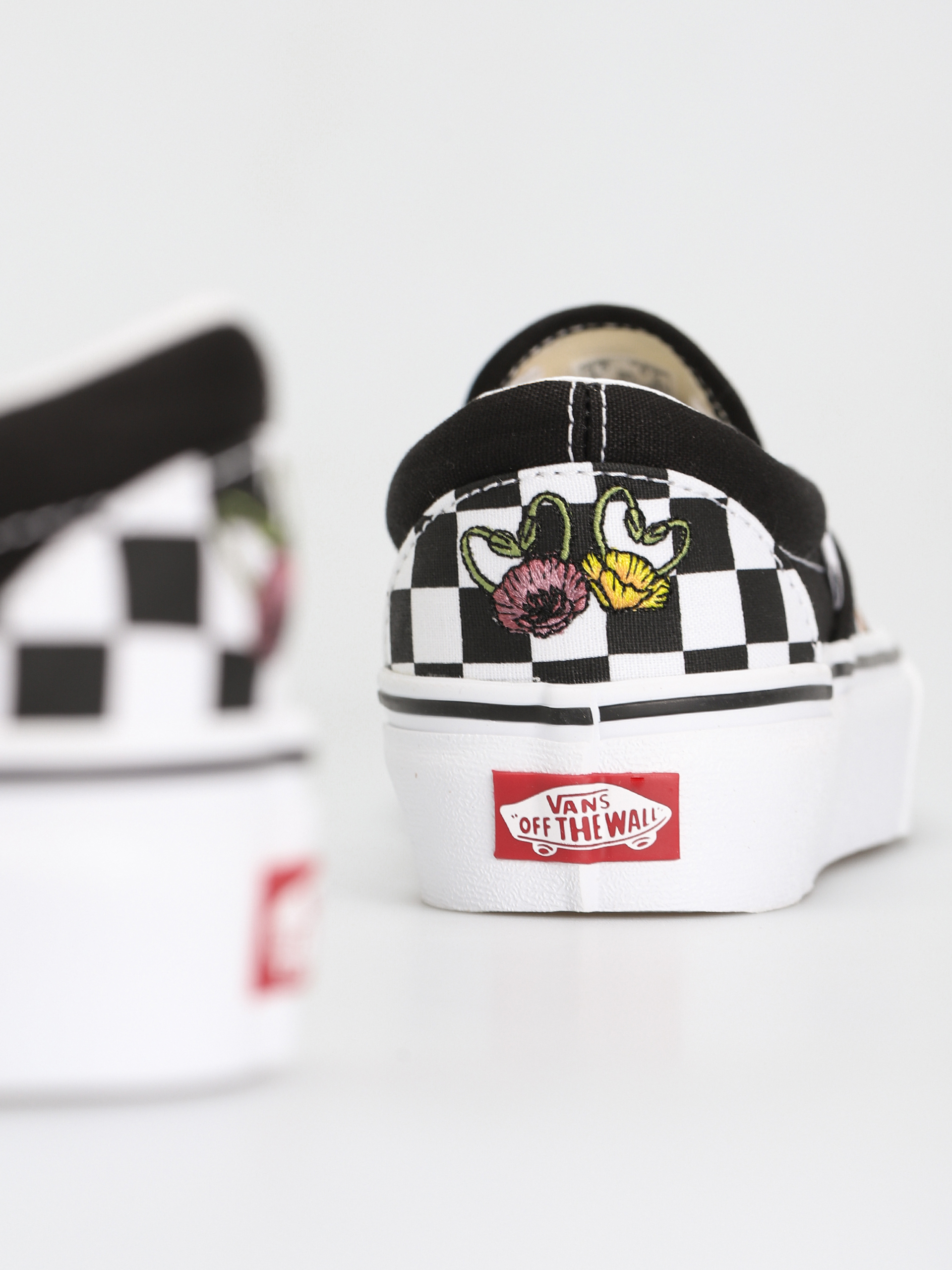vans poppy checkerboard