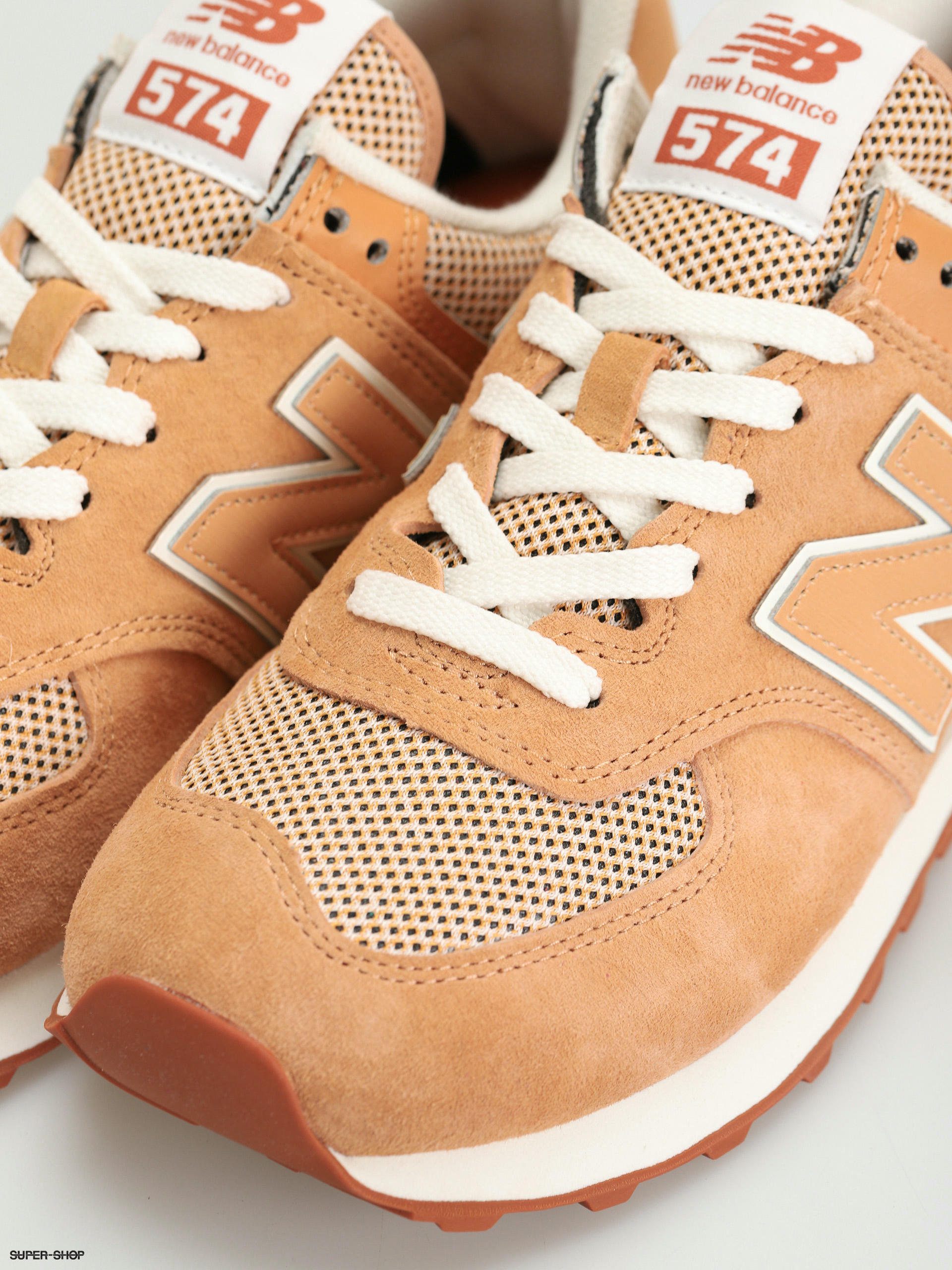 574 new balance orange