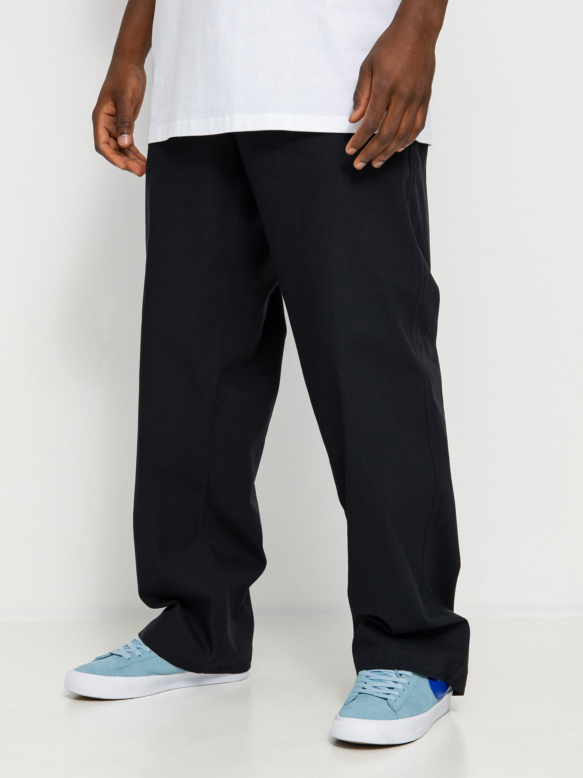 Nike SB Loose Fit Chino Pants (black)