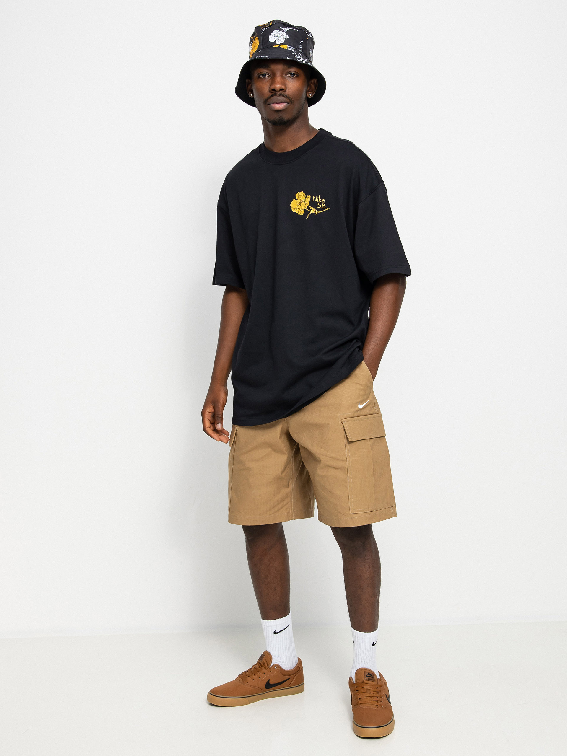 Nike SB Flower T-shirt (black)