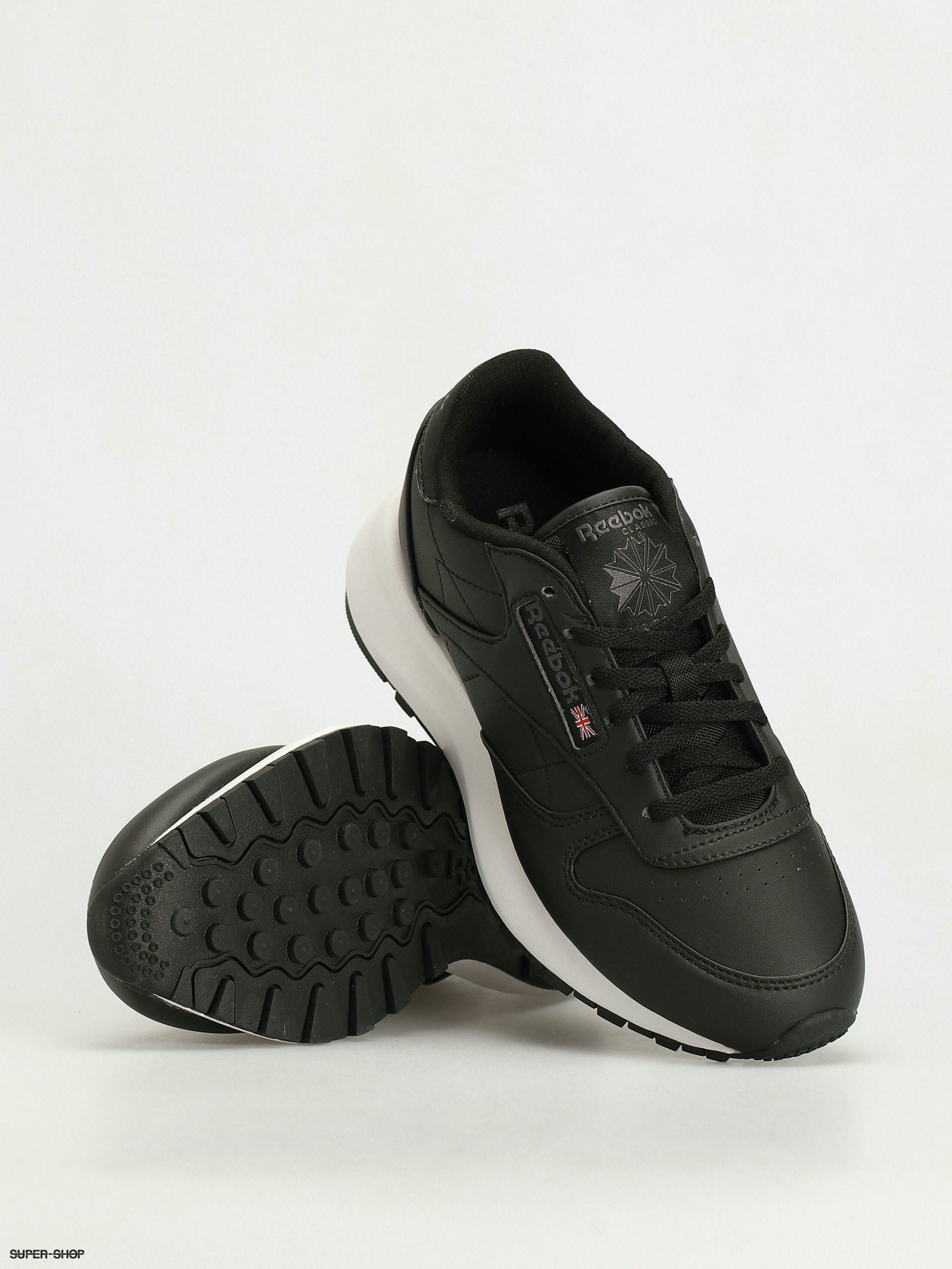 Ladies black best sale reebok classics