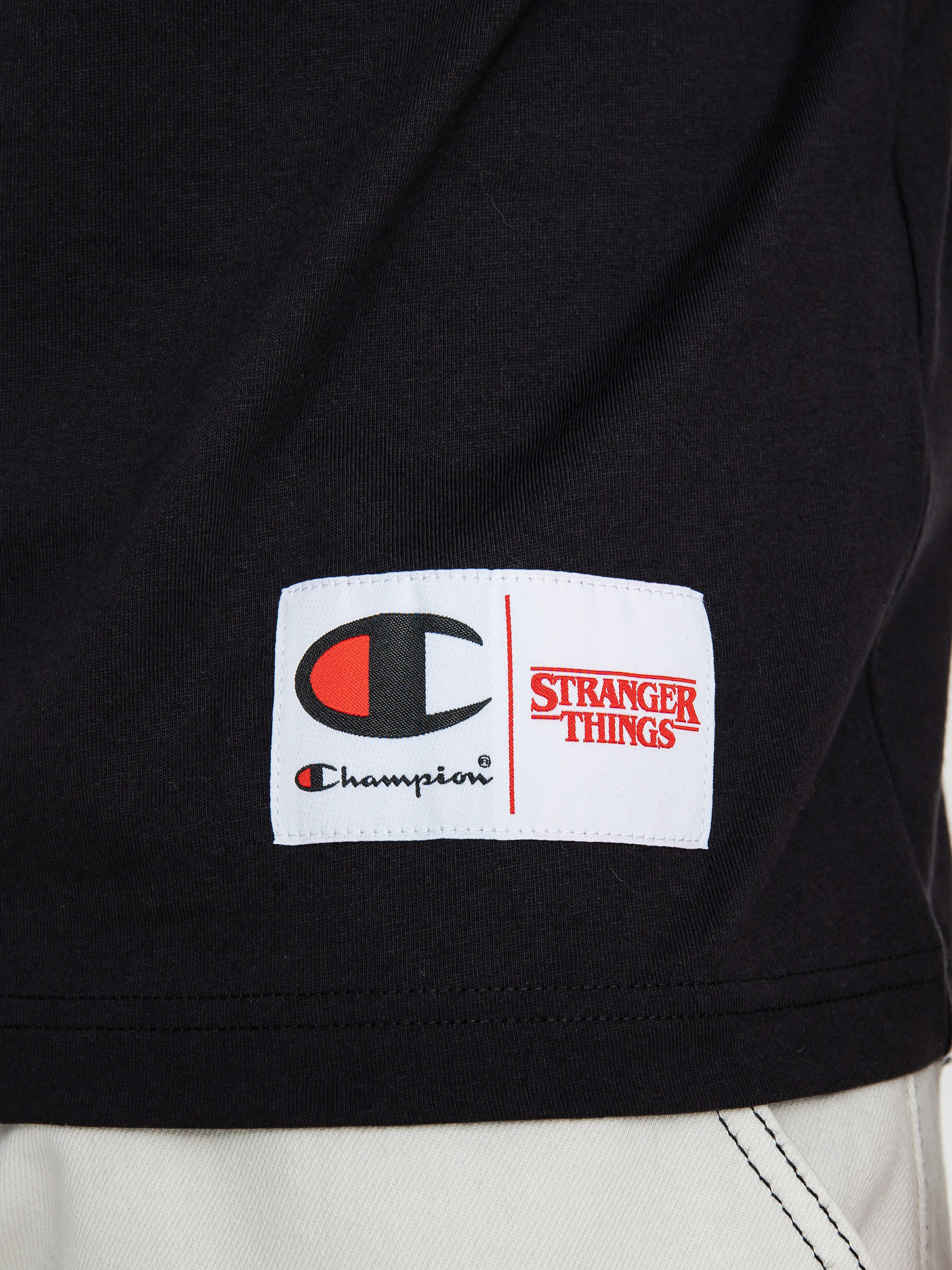 Champion X Stranger Things Crewneck T-Shirt 217791 T-shirt (nbk)