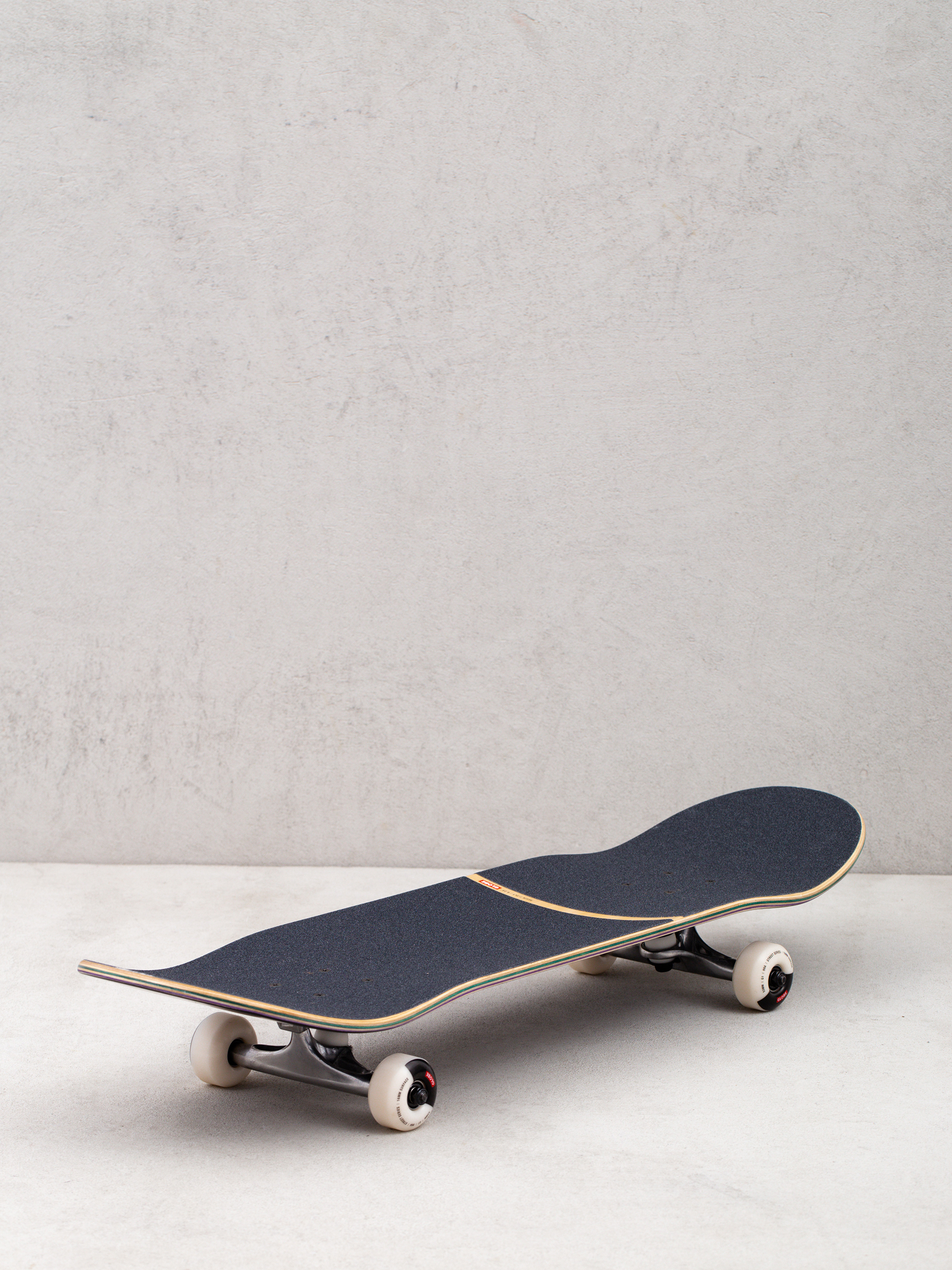 Globe G1 Orbit Skateboard (dark matter)