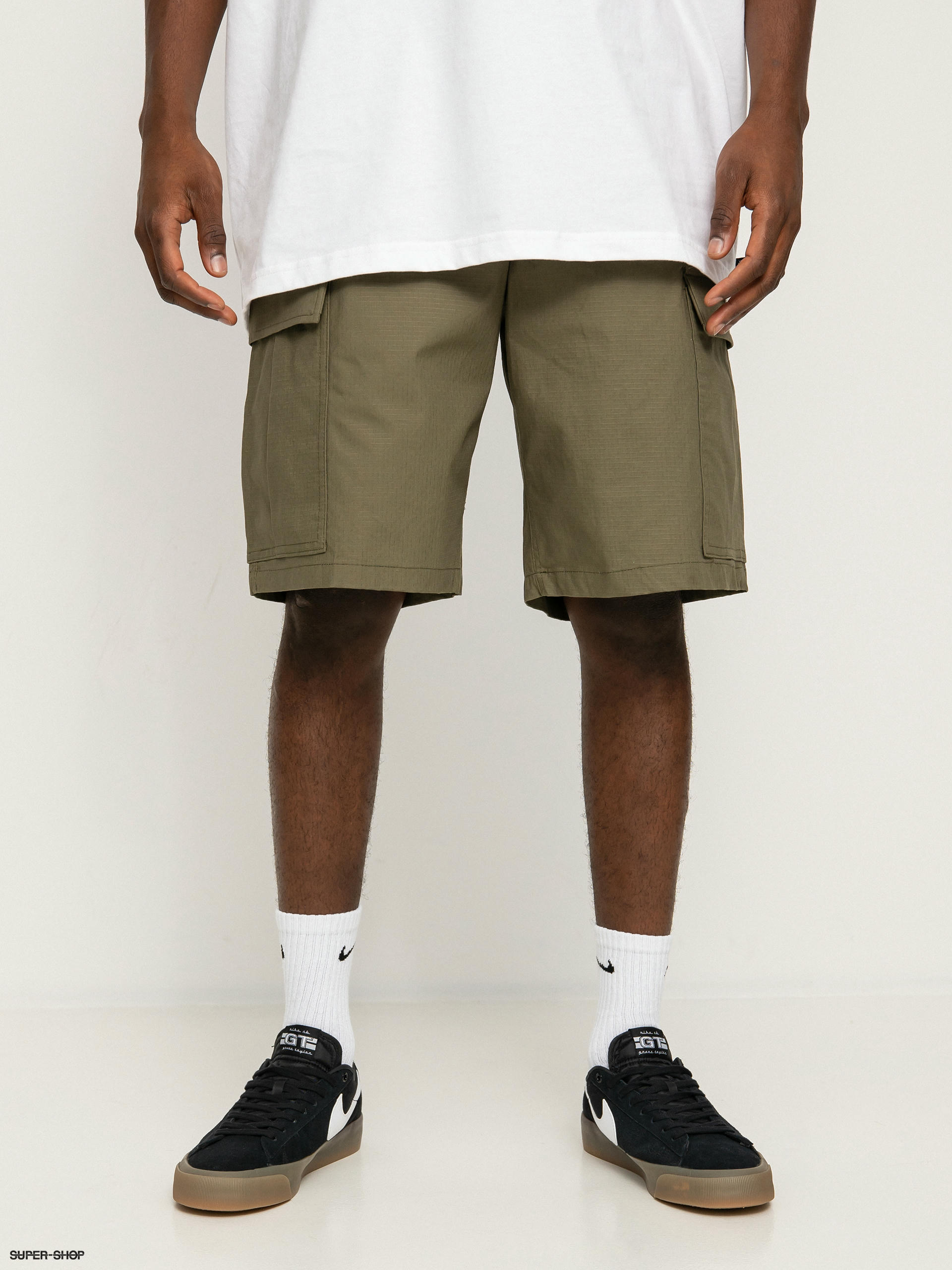 Nike SB Cargo Shorts (medium olive/white)