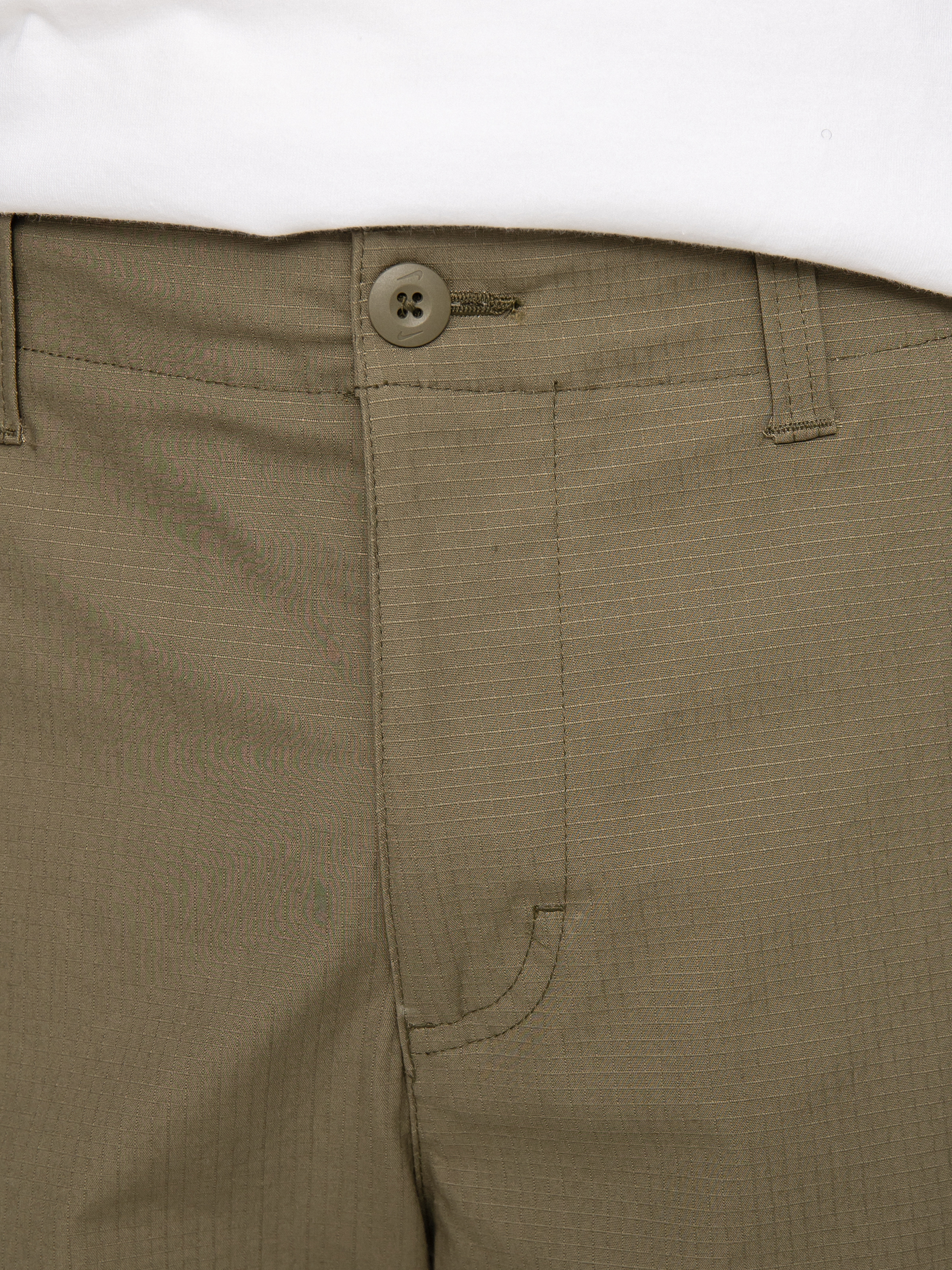 Nike SB Cargo Shorts green (medium olive/white)