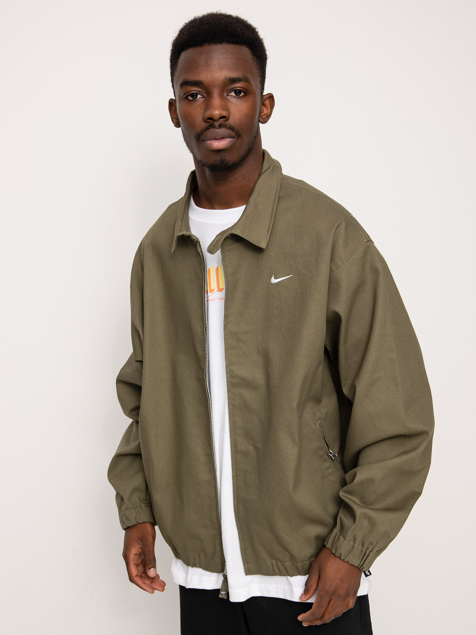 Nike SB Infema Prem Jacke (medium olive/white)