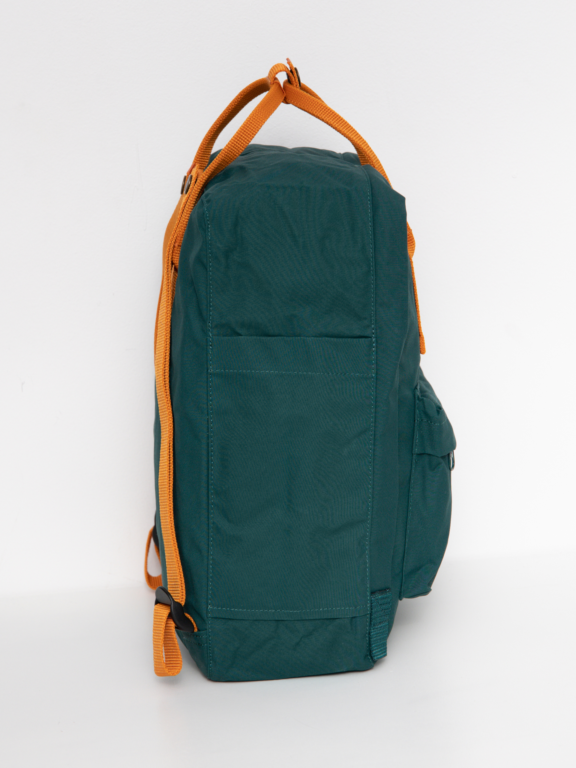 Fjallraven Kanken Backpack green (arctic green/spicy orange)